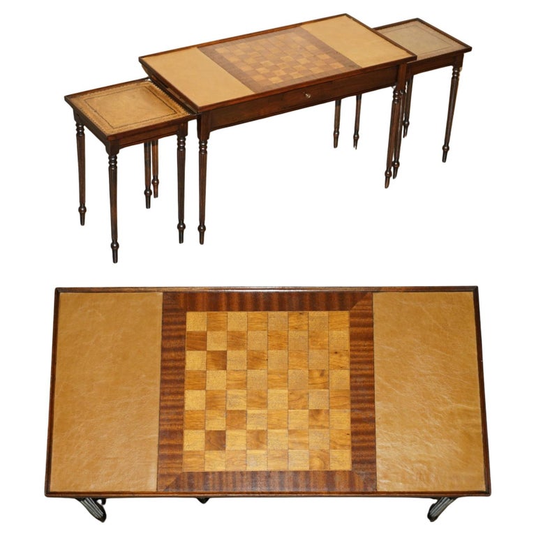 VINTAGE CIRCA 1950’S LEATHER TOPPED CHESSBOARD COFFEE NEST OF TABLES FOR CHESS!