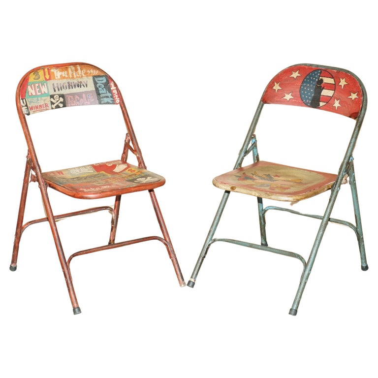 SUPER DECORATIVE PAIR OF VINTAGE INDUSTRIAL PATROLIANA AMERICAN FOLDING CHAIRS