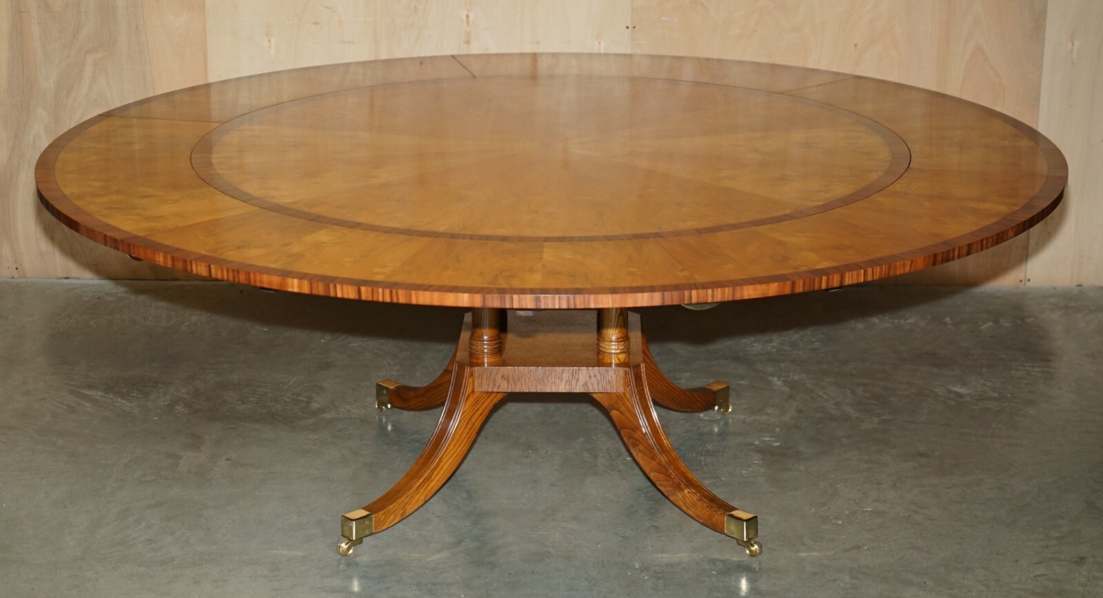 BRAND-NEW-BURR-BURL-OAK-EXTENDING-JUPE-ROUND-DINING-TABLES-SEATS-6-10-PEOPLE-205810180440-16