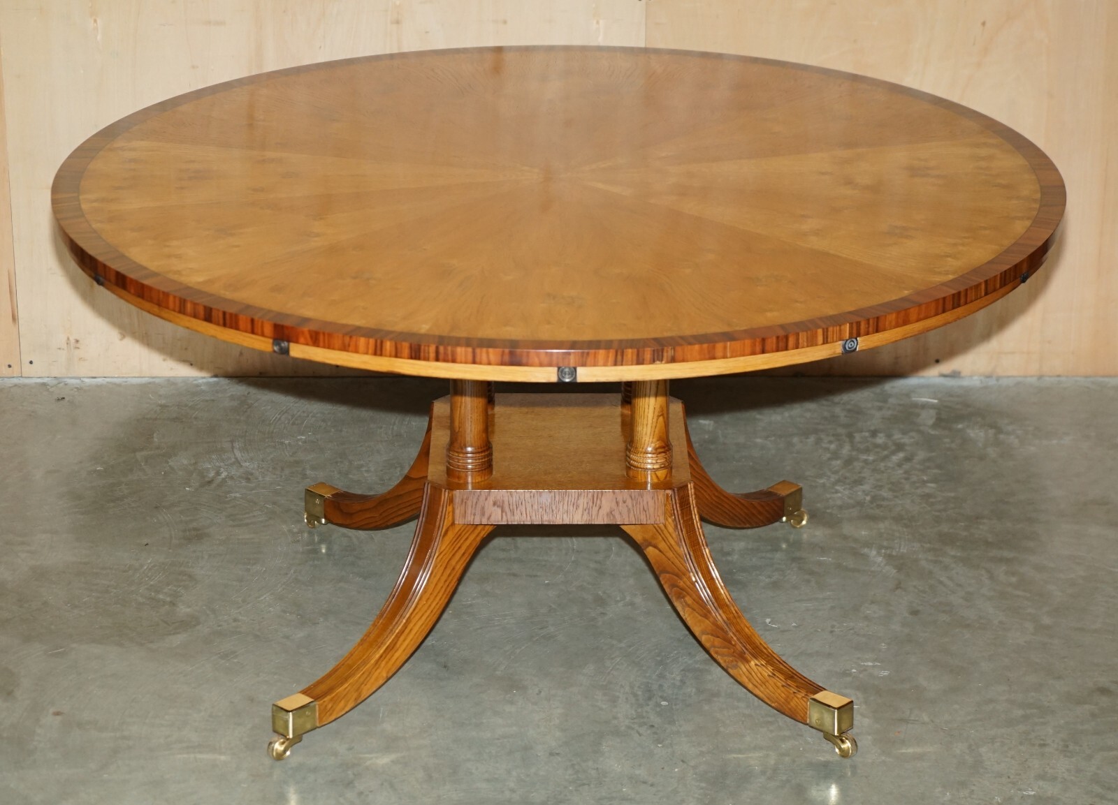 BRAND-NEW-BURR-BURL-OAK-EXTENDING-JUPE-ROUND-DINING-TABLES-SEATS-6-10-PEOPLE-205810180440-2