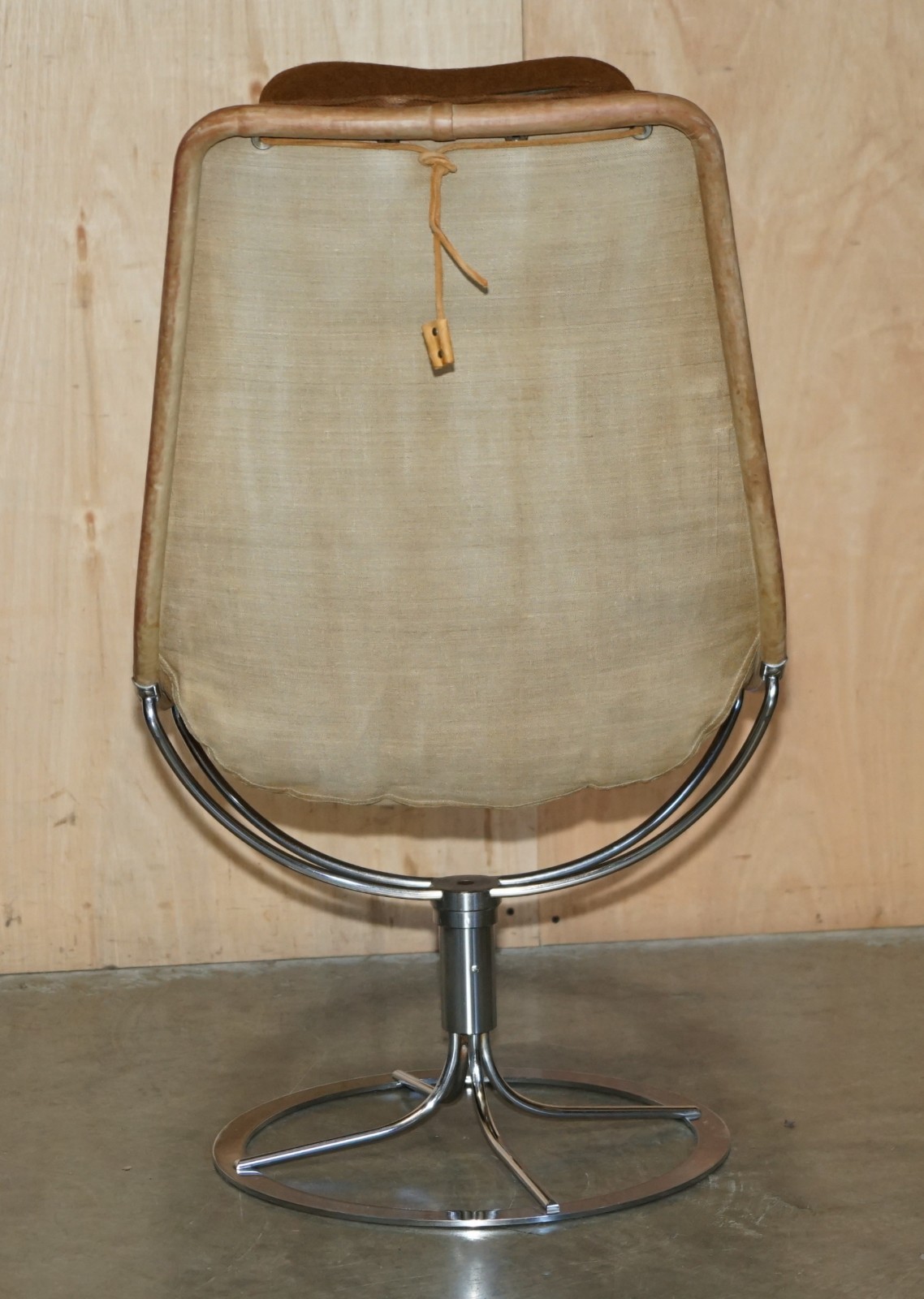 BRUNO-MATHSSON-SWEDISH-MID-CENTURY-1907-1988-JETSON-SWIVEL-ARMCHAIR-FOR-DUX-177529568280-13