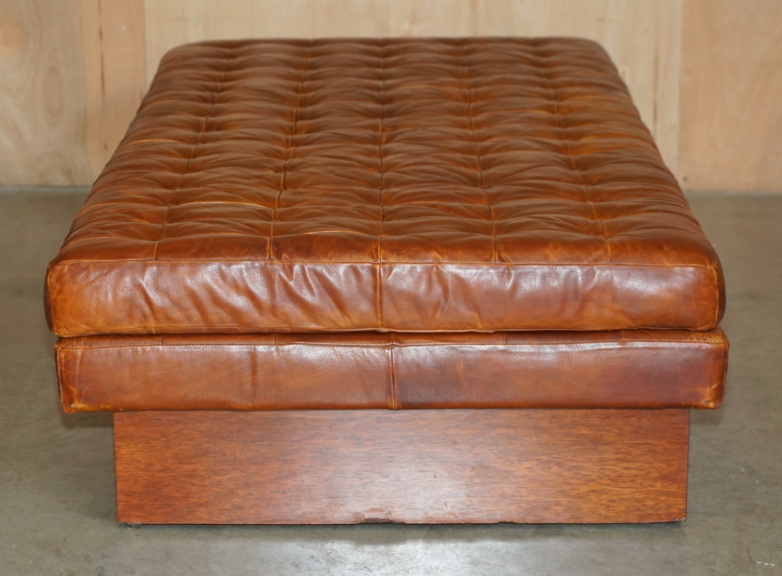 CHESTERFIELD-LEGACY-BROWN-LEATHER-KNOLL-STUDIO-BARCELONA-STYLE-DAYBED-FOOTSTOOL-177527033430-8
