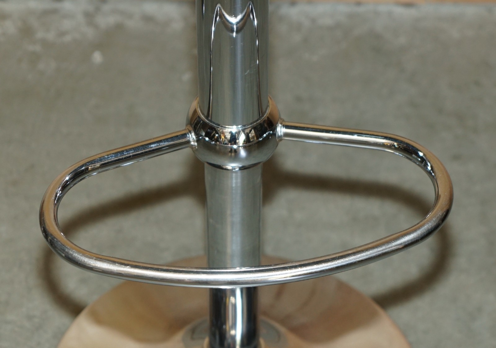 FOUR-GAS-LIFT-HEIGHT-ADJUSTABLE-CALLIGARIS-JAM-SWIVEL-KITCHEN-ISLAND-BAR-STOOLS-177369352100-11