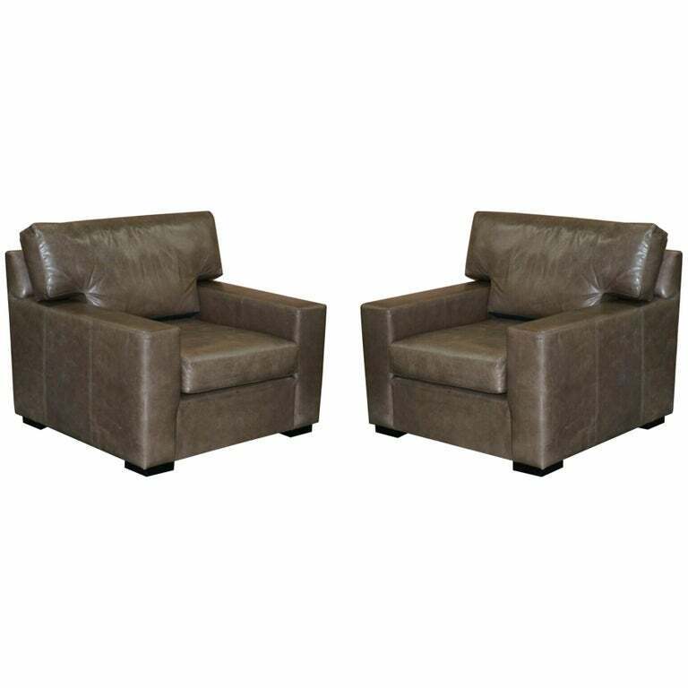LUXURY PAIR OF VERY LARGE CONTEMPORARY GREY LEATHER ARMCHAIRS OR LOVE SEATS