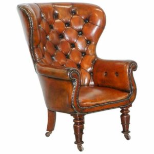 REGENCY CHESTERFIELD BROWN LEATHER PORTERS ARMCHAIR IN THE MANOR OF GILLOWS