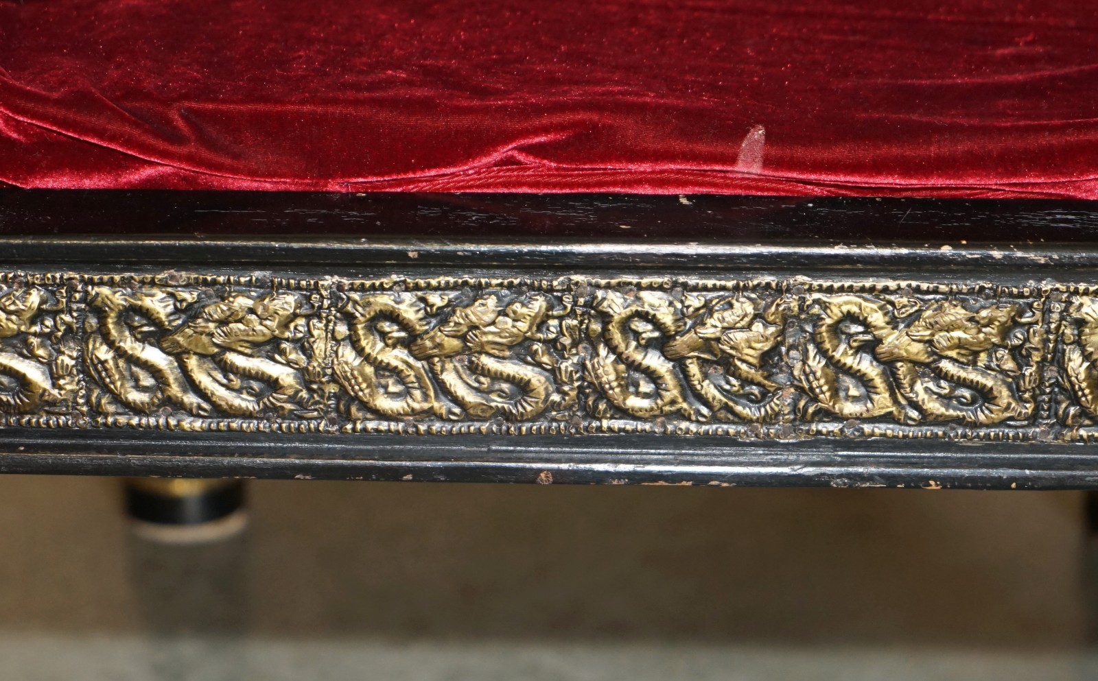 VINTAGE-REPOUSE-METAL-INDIAN-CIRCA-1950S-EBONISED-PANTHER-HEAD-ARMCHAIR-177527115890-13