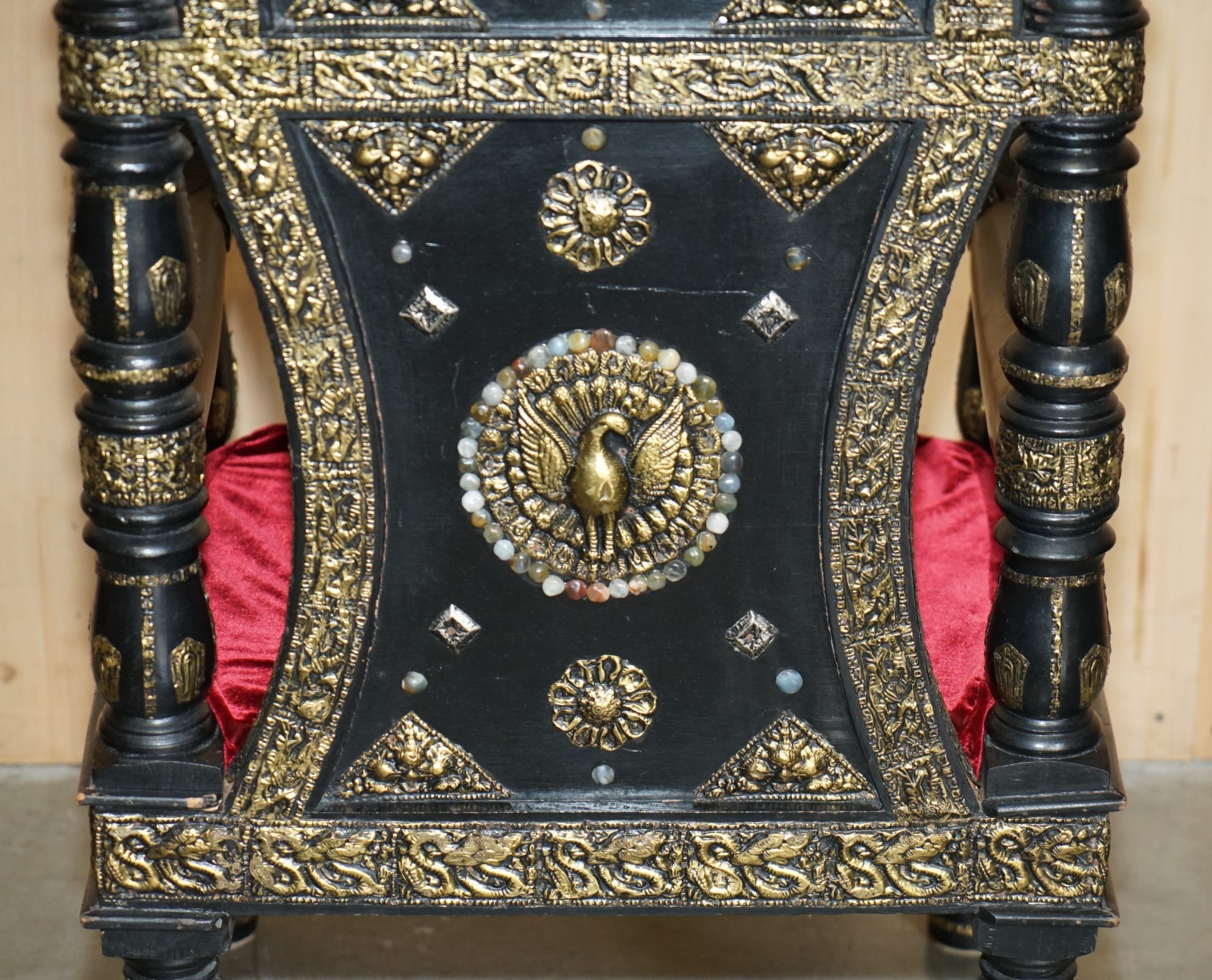 VINTAGE-REPOUSE-METAL-INDIAN-CIRCA-1950S-EBONISED-PANTHER-HEAD-ARMCHAIR-177527115890-18