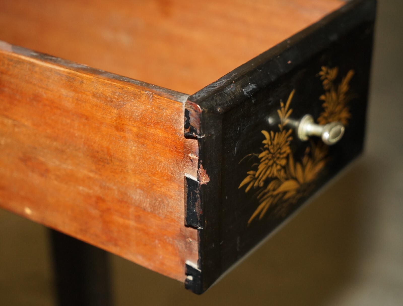 ANTIQUE-VICTORIAN-CIRCA-1880-CHINESE-CHINOISERIE-LACQUERED-SIDE-END-LAMP-TABLE-205810180441-19