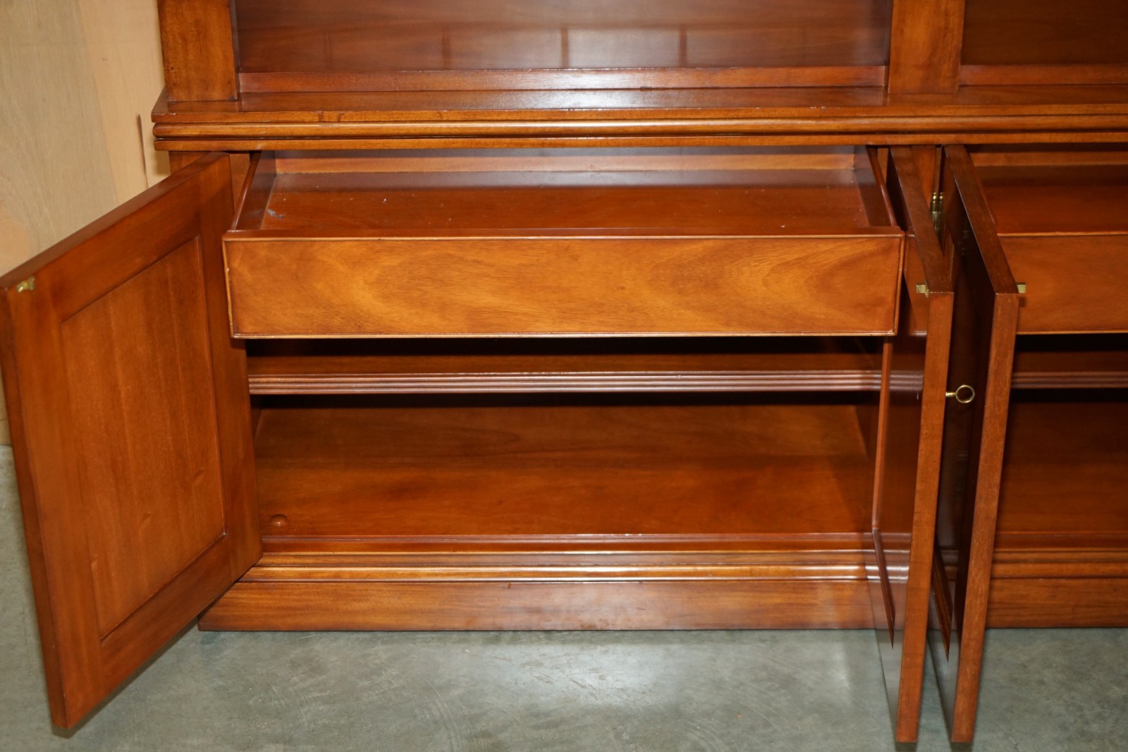 EXQUISITE-EXTRA-LARGE-RALPH-LAUREN-MAHOGANY-MADISON-AVENUE-OPEN-LIBRARY-BOOKCASE-177526101421-15