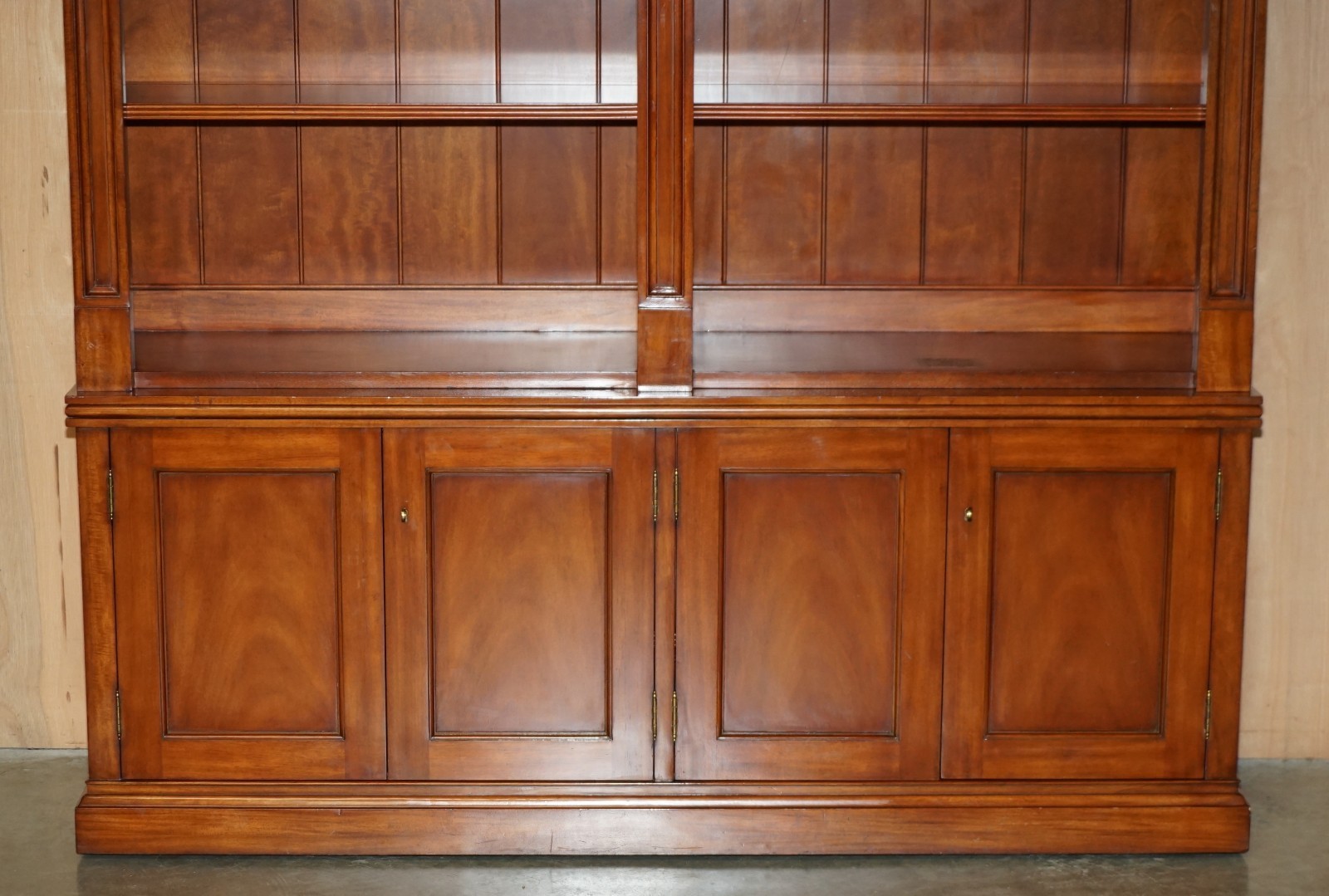 EXQUISITE-EXTRA-LARGE-RALPH-LAUREN-MAHOGANY-MADISON-AVENUE-OPEN-LIBRARY-BOOKCASE-177526101421-4