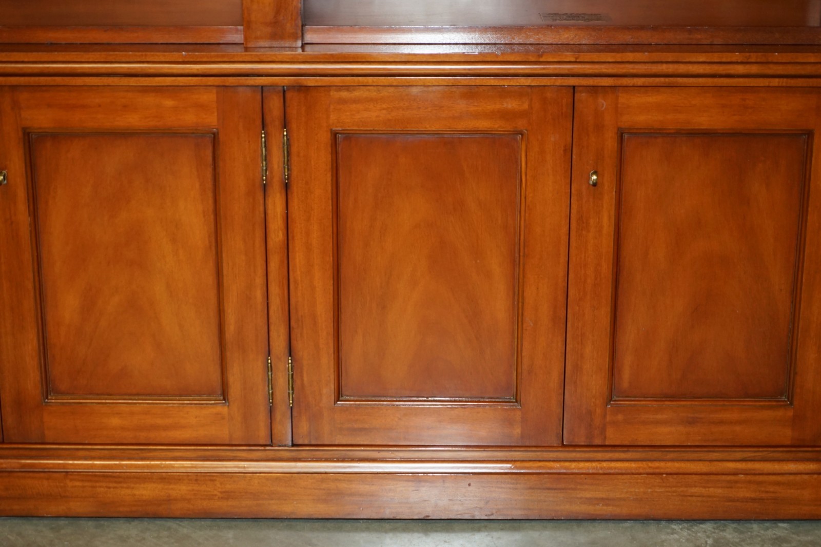 EXQUISITE-EXTRA-LARGE-RALPH-LAUREN-MAHOGANY-MADISON-AVENUE-OPEN-LIBRARY-BOOKCASE-177526101421-7