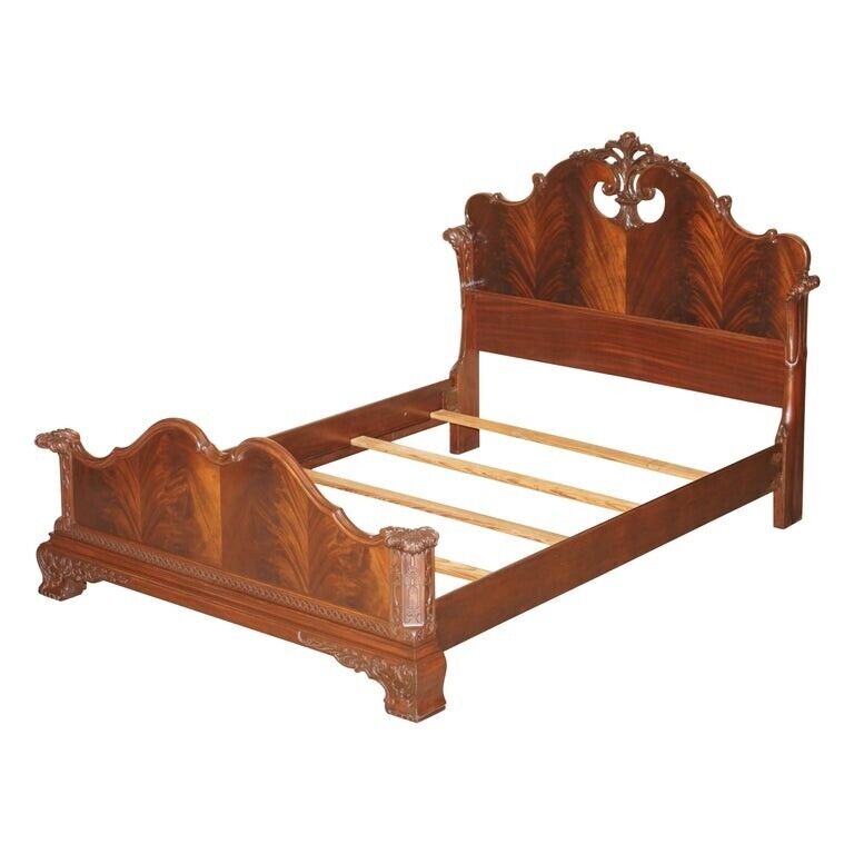 EXQUISITELY CARVED ANTIQUE VICTORIAN CIRCA 1880 FLAMED MAHOGANY DOUBLE BED FRAME