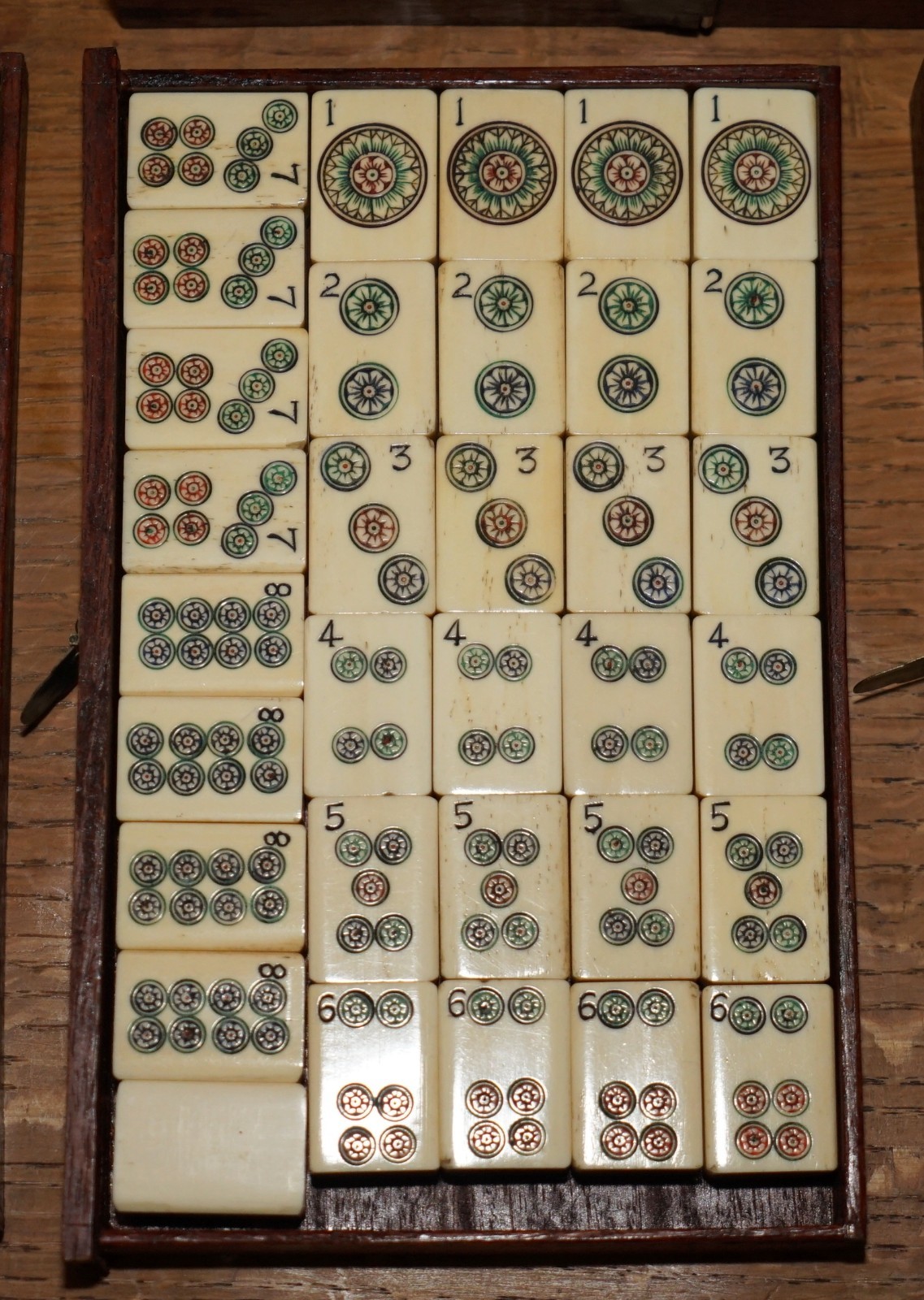 FOUR-PERSON-MAHJONG-SUITE-CIRCA-1920S-CHINESE-EXPORT-PERIOD-HAND-CARVED-CASE-205810835391-13