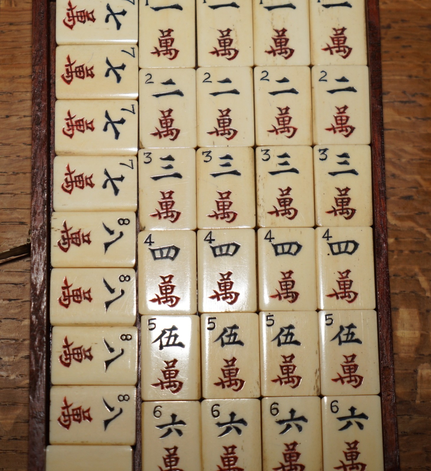FOUR-PERSON-MAHJONG-SUITE-CIRCA-1920S-CHINESE-EXPORT-PERIOD-HAND-CARVED-CASE-205810835391-16