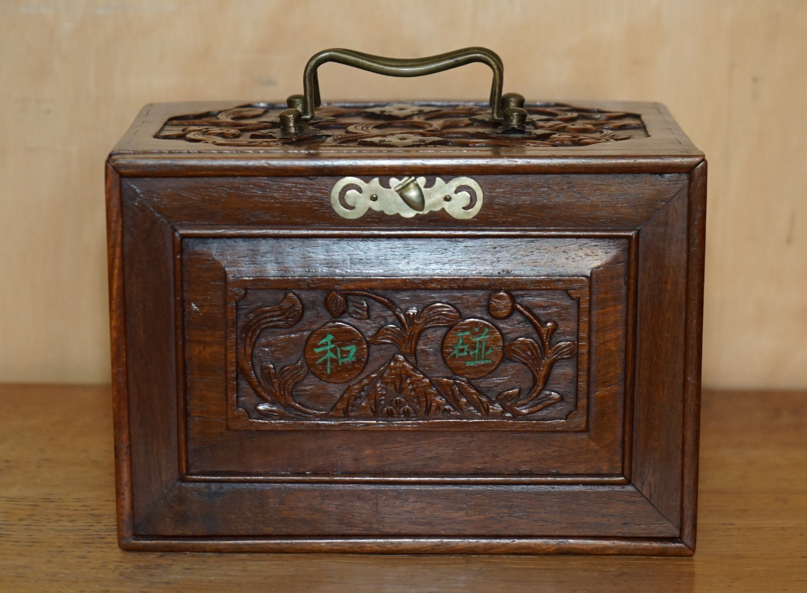 FOUR-PERSON-MAHJONG-SUITE-CIRCA-1920S-CHINESE-EXPORT-PERIOD-HAND-CARVED-CASE-205810835391-4