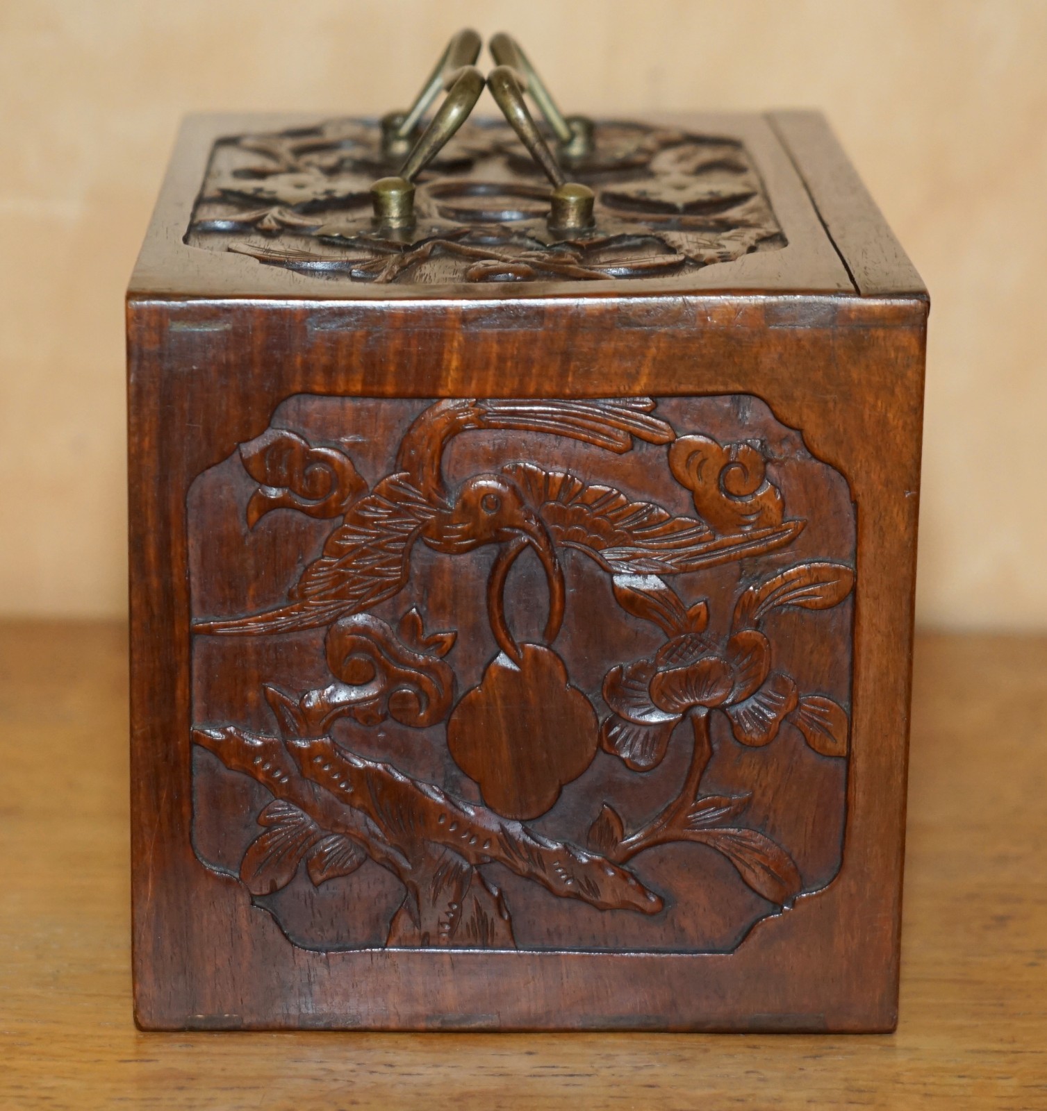 FOUR-PERSON-MAHJONG-SUITE-CIRCA-1920S-CHINESE-EXPORT-PERIOD-HAND-CARVED-CASE-205810835391-5