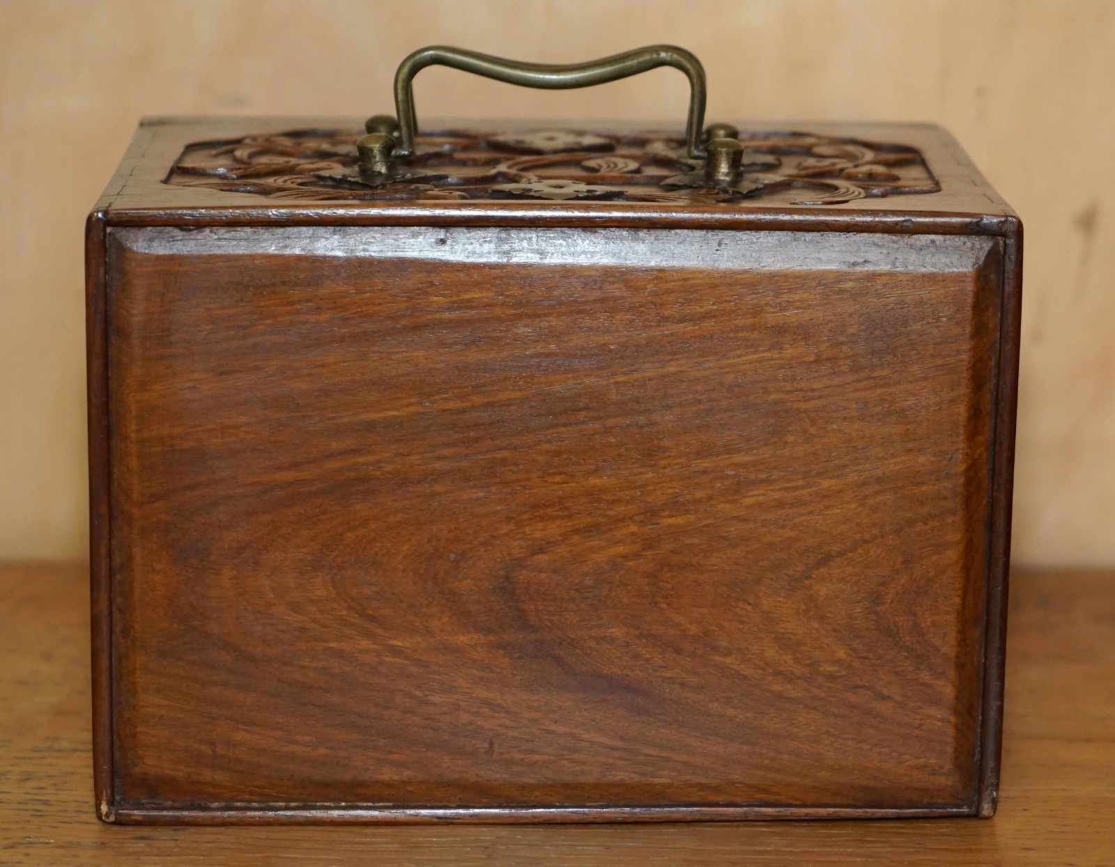 FOUR-PERSON-MAHJONG-SUITE-CIRCA-1920S-CHINESE-EXPORT-PERIOD-HAND-CARVED-CASE-205810835391-6