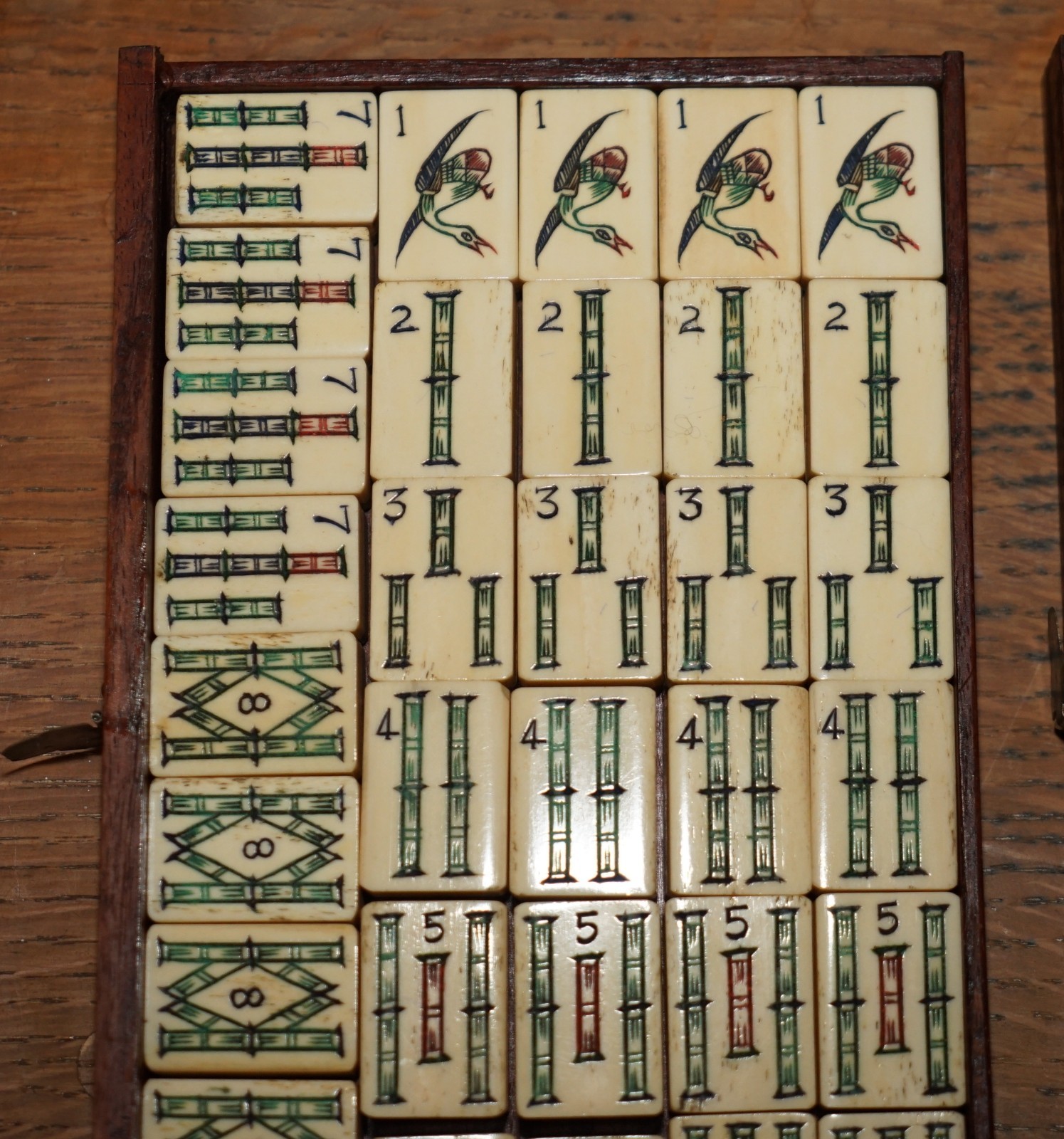FOUR-PERSON-MAHJONG-SUITE-CIRCA-1920S-CHINESE-EXPORT-PERIOD-HAND-CARVED-CASE-205810835391-9