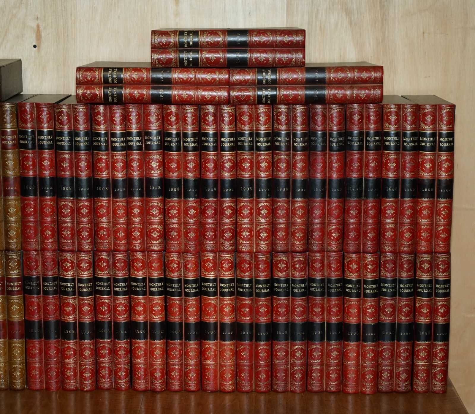 HUGE-SELECTION-OF-37-LEATHER-A4-VINTAGE-STORAGE-BOX-FILES-WITH-FAUX-BOOK-FRONTS-177368926741-10