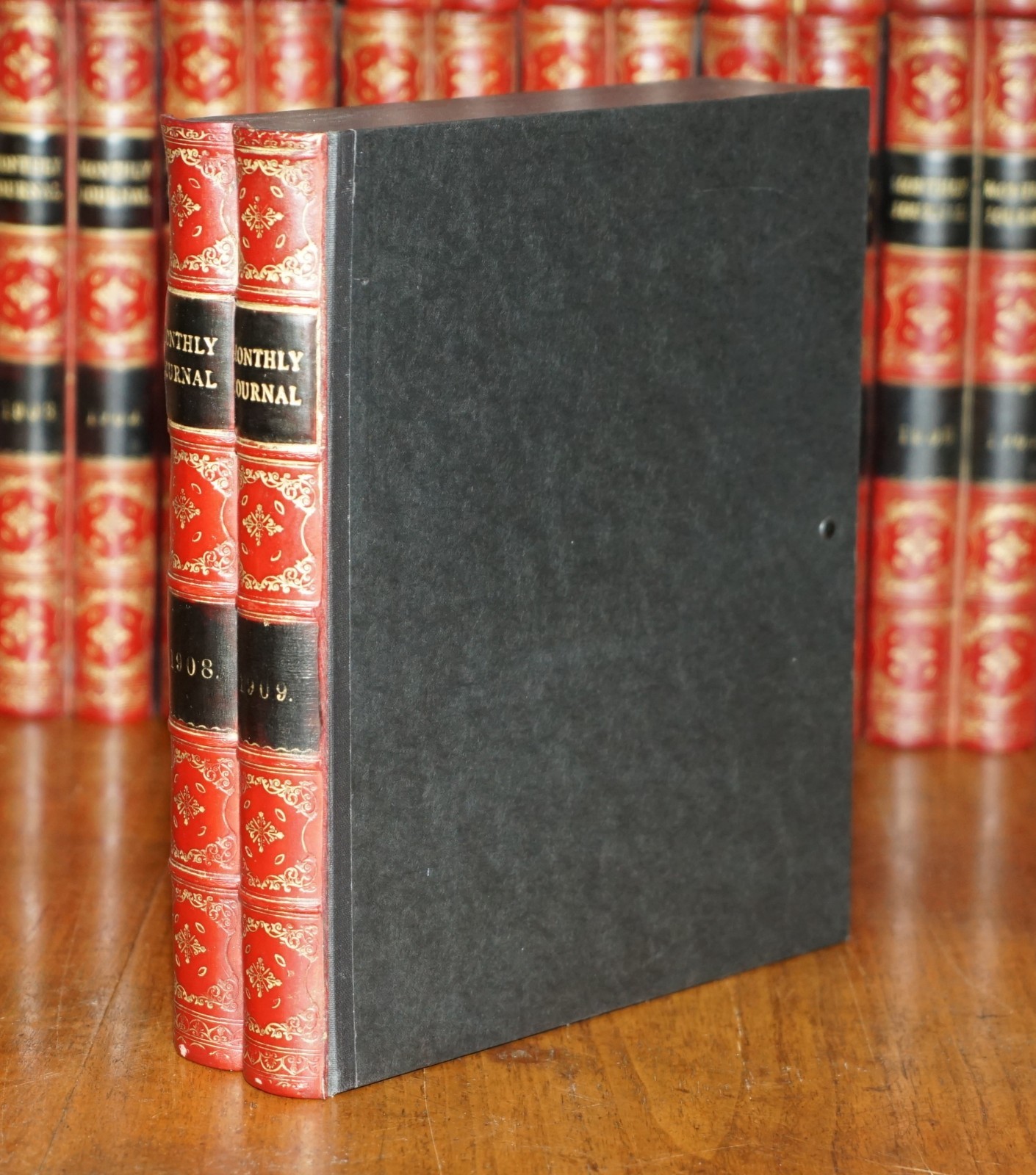 HUGE-SELECTION-OF-37-LEATHER-A4-VINTAGE-STORAGE-BOX-FILES-WITH-FAUX-BOOK-FRONTS-177368926741-14