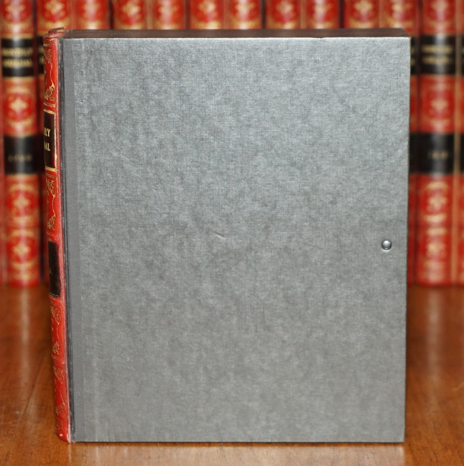 HUGE-SELECTION-OF-37-LEATHER-A4-VINTAGE-STORAGE-BOX-FILES-WITH-FAUX-BOOK-FRONTS-177368926741-15