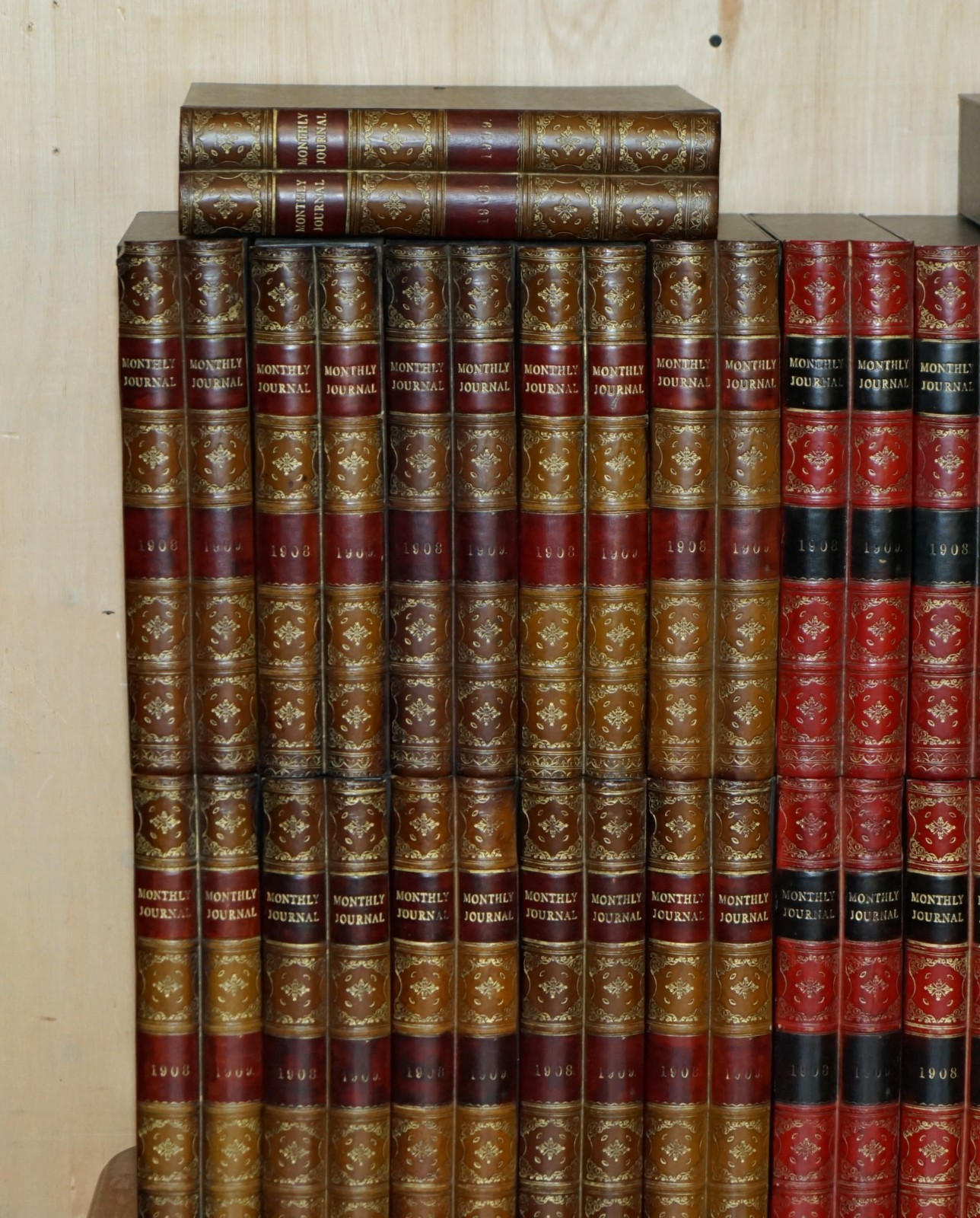 HUGE-SELECTION-OF-37-LEATHER-A4-VINTAGE-STORAGE-BOX-FILES-WITH-FAUX-BOOK-FRONTS-177368926741-4