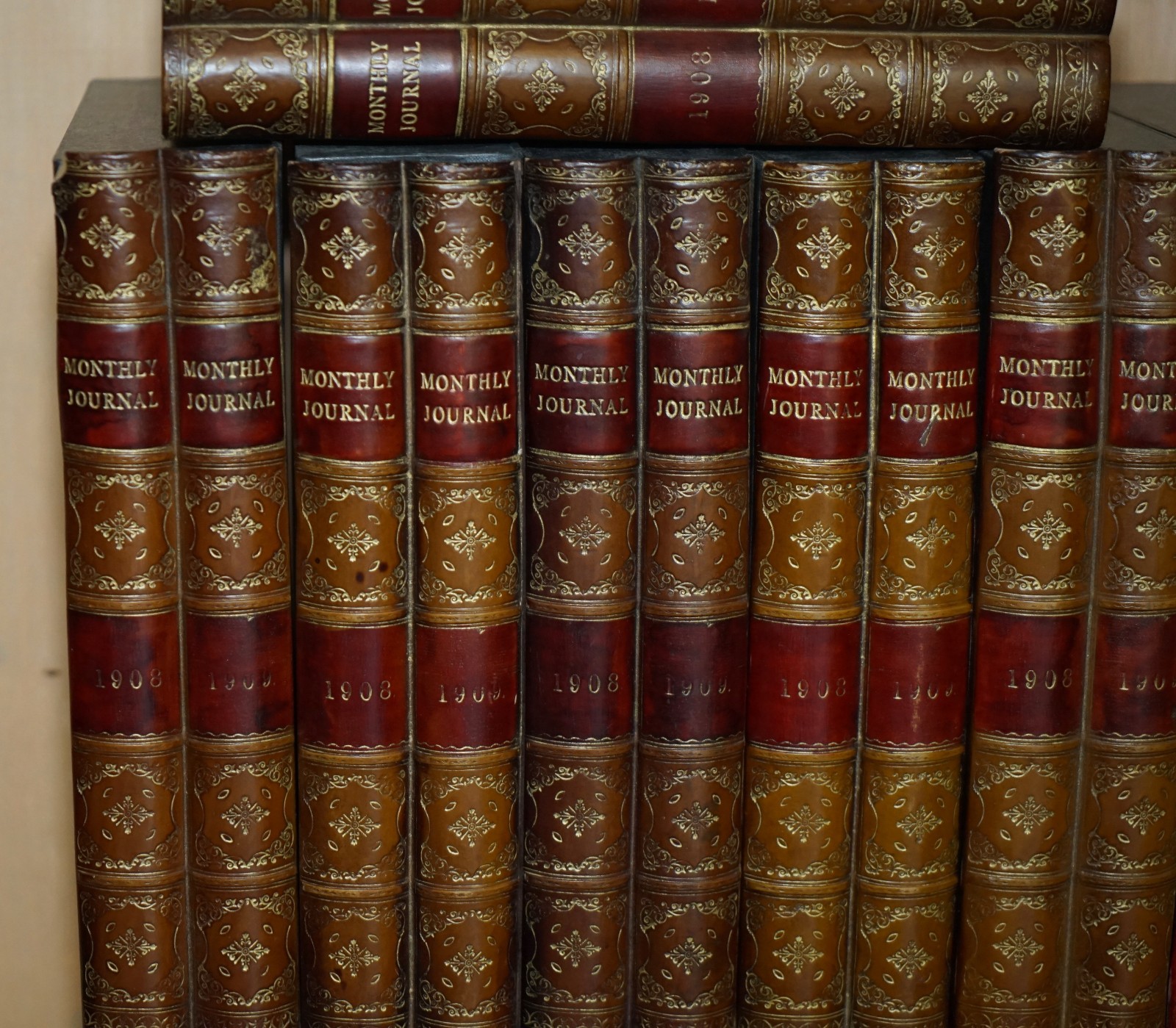 HUGE-SELECTION-OF-37-LEATHER-A4-VINTAGE-STORAGE-BOX-FILES-WITH-FAUX-BOOK-FRONTS-177368926741-6