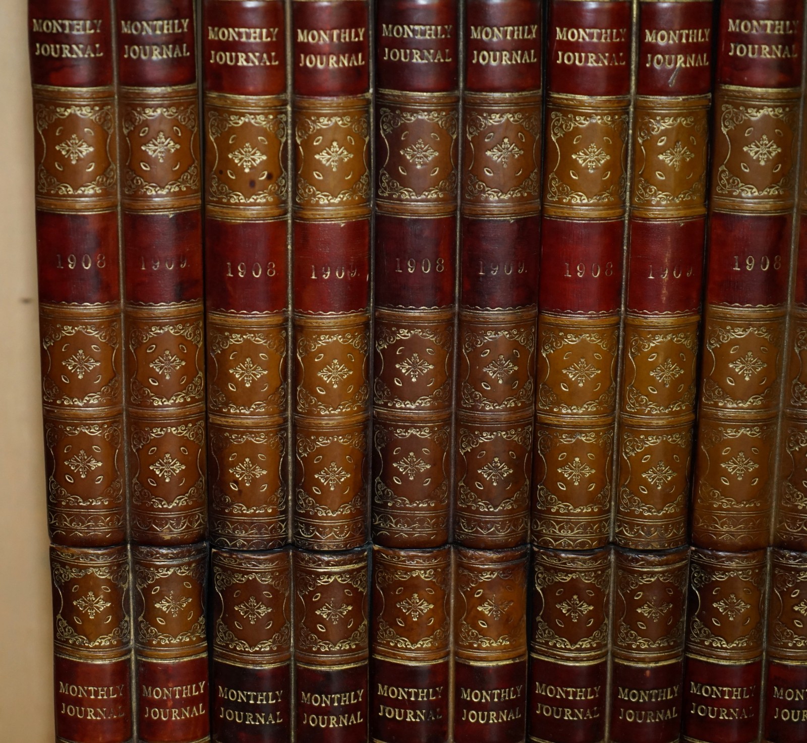 HUGE-SELECTION-OF-37-LEATHER-A4-VINTAGE-STORAGE-BOX-FILES-WITH-FAUX-BOOK-FRONTS-177368926741-7