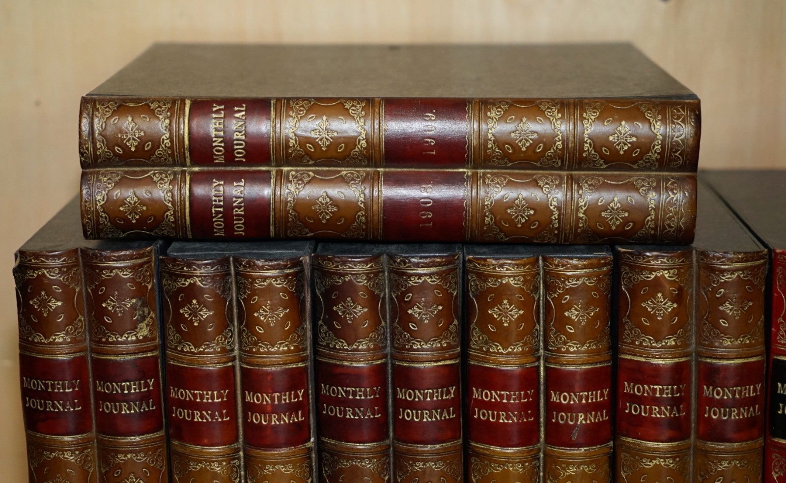 HUGE-SELECTION-OF-37-LEATHER-A4-VINTAGE-STORAGE-BOX-FILES-WITH-FAUX-BOOK-FRONTS-177368926741-9