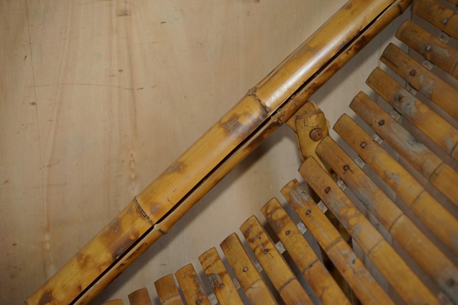 PAIR-OF-MID-CENTURY-MODERN-CIR-1950-BAMBOO-RECLINING-SLING-ARMCHAIRS-FOOTSTOOL-177529740411-14