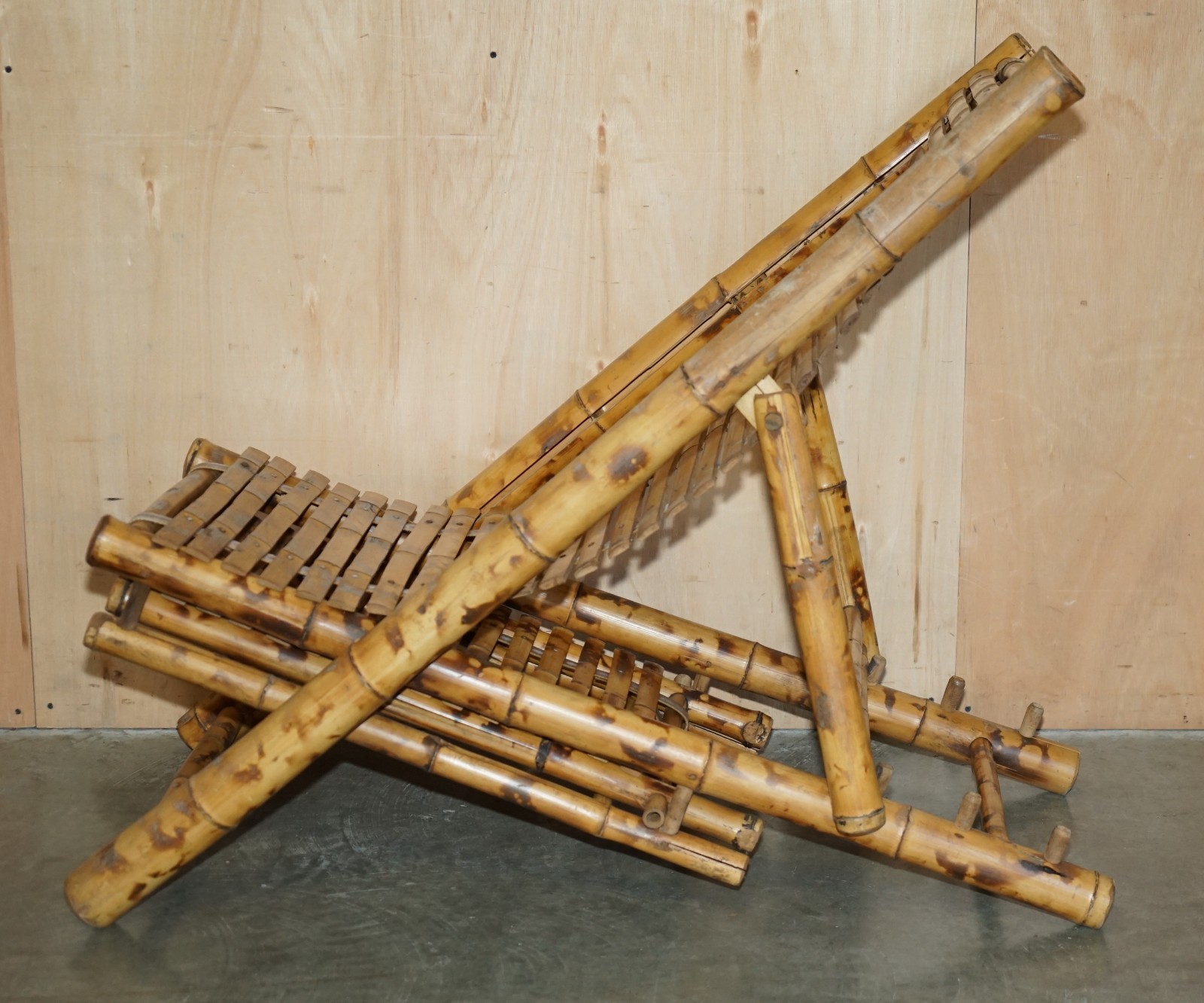 PAIR-OF-MID-CENTURY-MODERN-CIR-1950-BAMBOO-RECLINING-SLING-ARMCHAIRS-FOOTSTOOL-177529740411-15