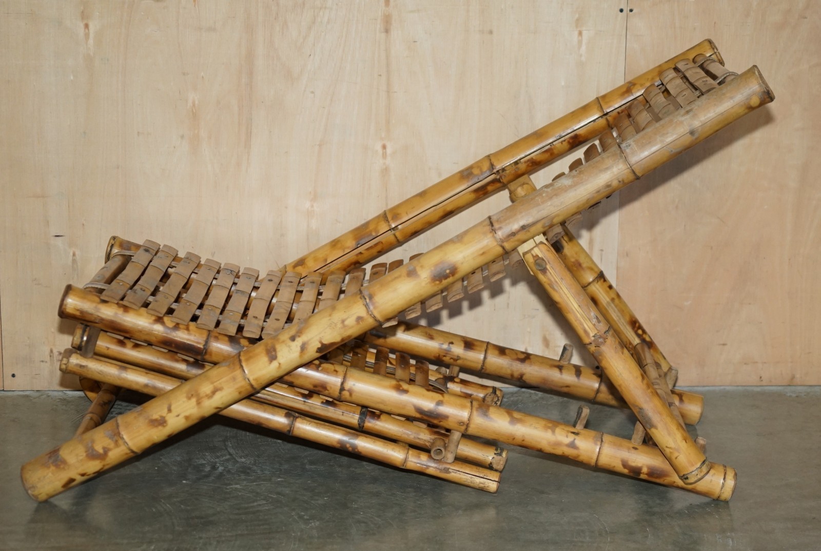 PAIR-OF-MID-CENTURY-MODERN-CIR-1950-BAMBOO-RECLINING-SLING-ARMCHAIRS-FOOTSTOOL-177529740411-16