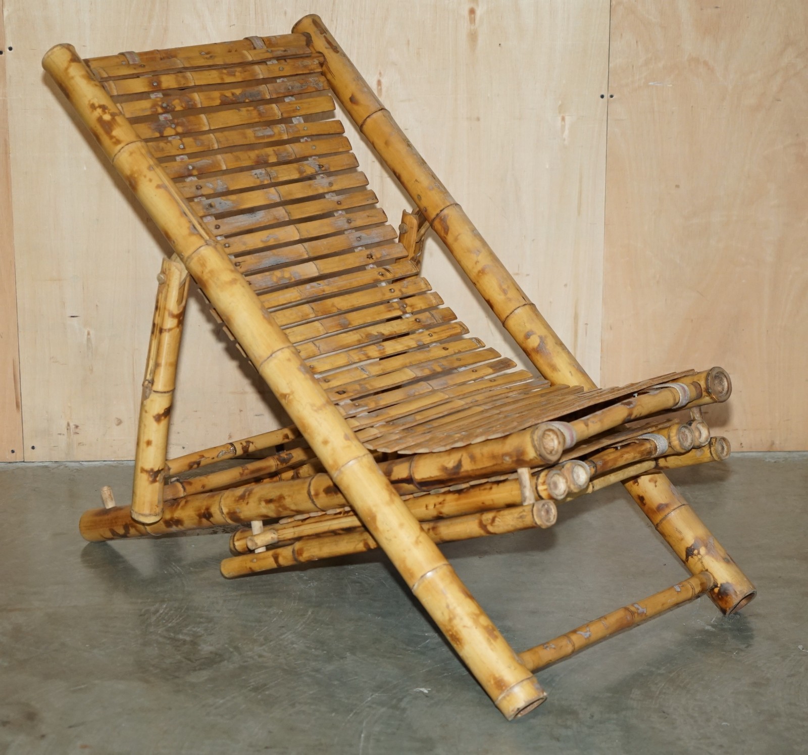 PAIR-OF-MID-CENTURY-MODERN-CIR-1950-BAMBOO-RECLINING-SLING-ARMCHAIRS-FOOTSTOOL-177529740411-7