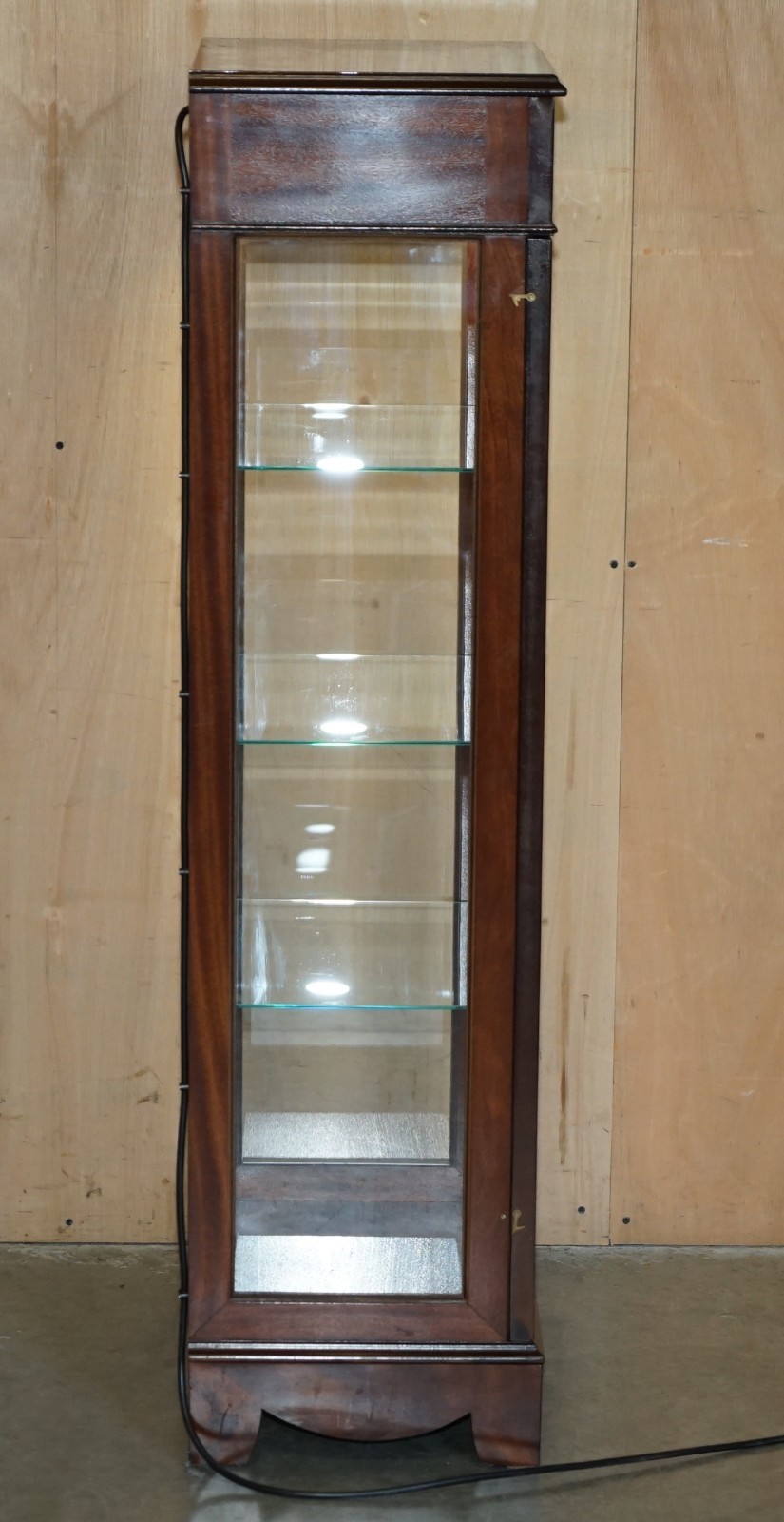 SUITE-OF-FIVE-SHERATON-REVIVIAL-LED-LIGHT-DISPLAY-CABINETS-WITH-GLASS-SHELVES-187691204691-16