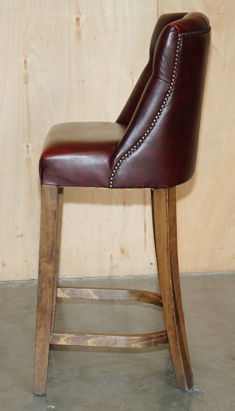 THREE-VINTAGE-OXBLOOD-LEATHER-CHESTERFIELD-TUFTED-KITCHEN-DINER-BAR-STOOLS-205810792841-12