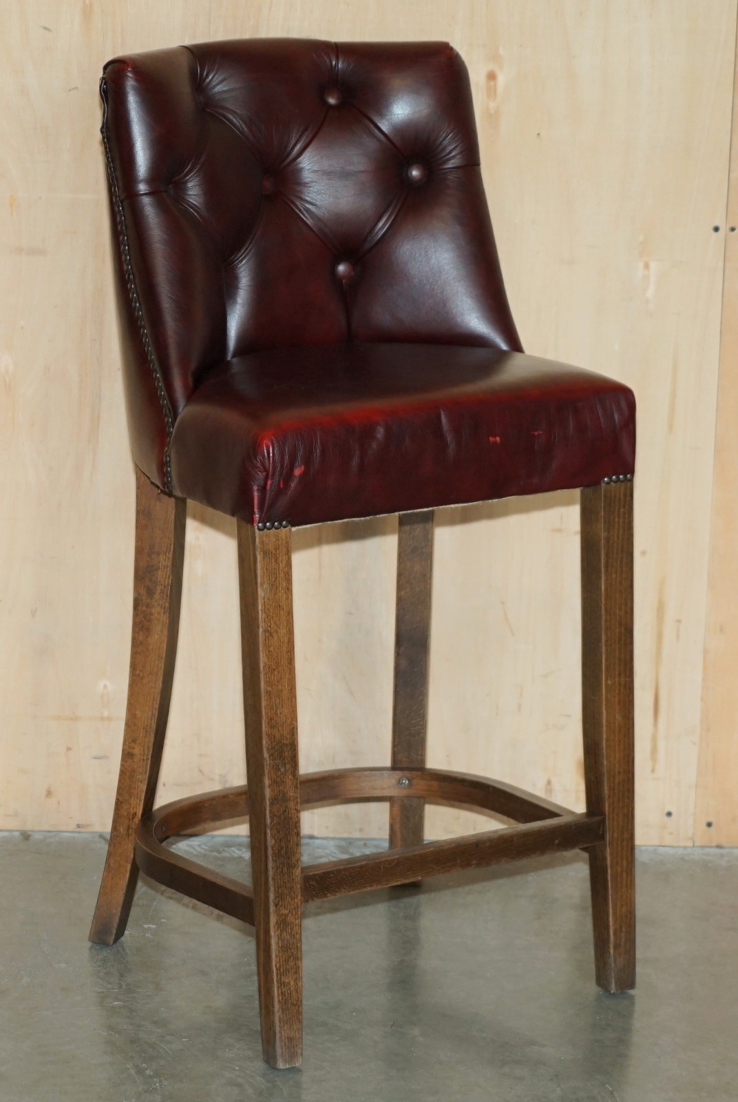 THREE-VINTAGE-OXBLOOD-LEATHER-CHESTERFIELD-TUFTED-KITCHEN-DINER-BAR-STOOLS-205810792841-17