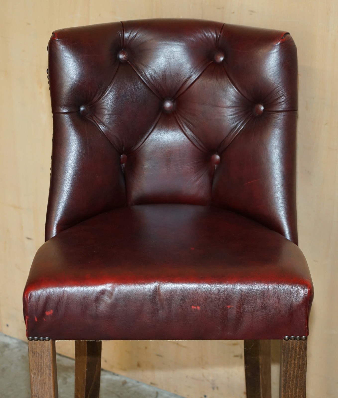 THREE-VINTAGE-OXBLOOD-LEATHER-CHESTERFIELD-TUFTED-KITCHEN-DINER-BAR-STOOLS-205810792841-18
