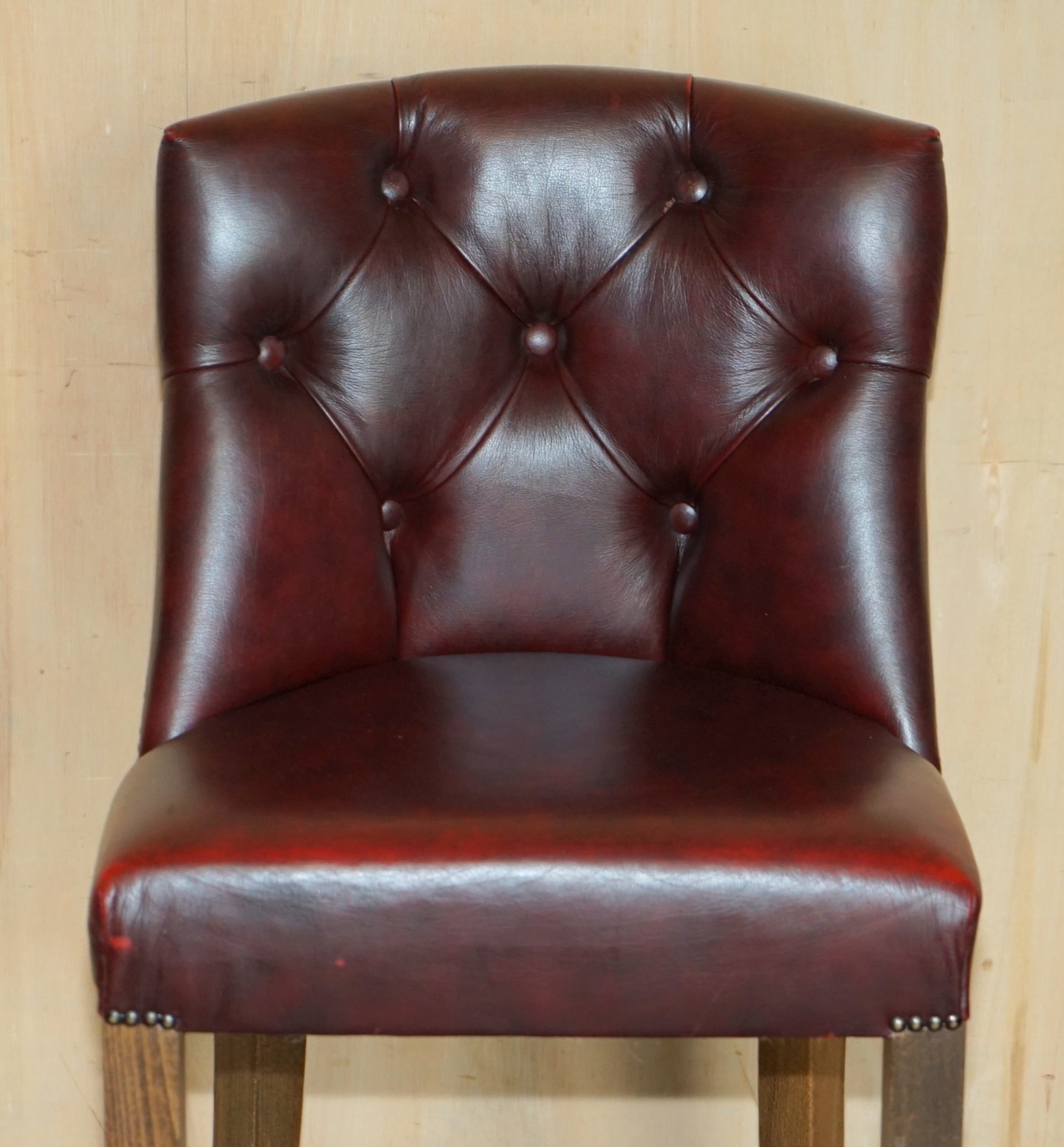 THREE-VINTAGE-OXBLOOD-LEATHER-CHESTERFIELD-TUFTED-KITCHEN-DINER-BAR-STOOLS-205810792841-5