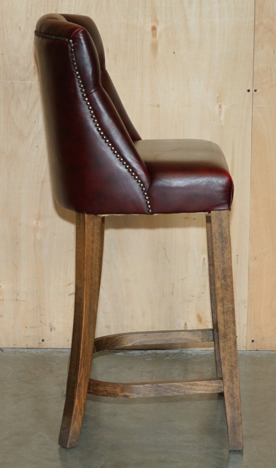 THREE-VINTAGE-OXBLOOD-LEATHER-CHESTERFIELD-TUFTED-KITCHEN-DINER-BAR-STOOLS-205810792841-9