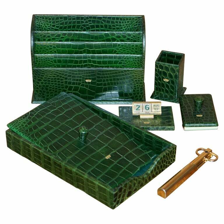 COUNT OWNED £17,000 ASPREY 24CT GOLD GREEN CROCODILE LEATHER 7 PIECE DESK SET