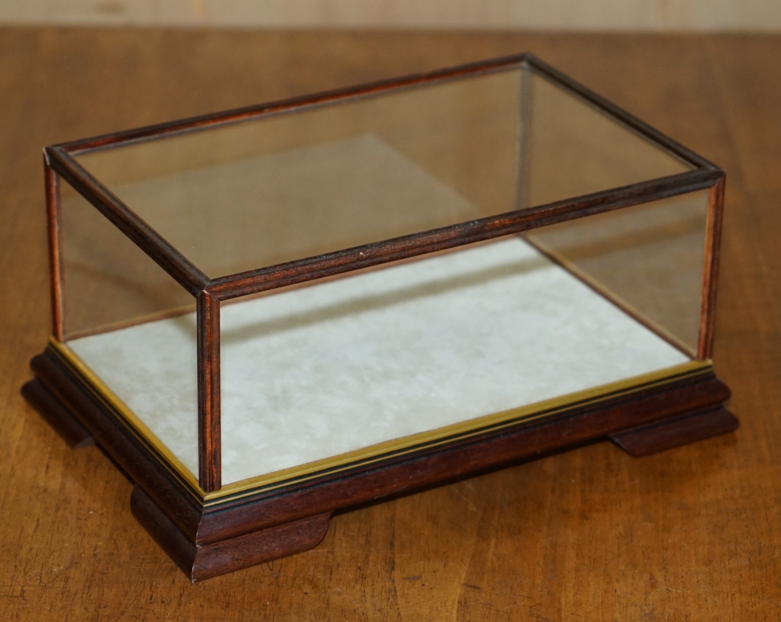 FOUR-VINTAGE-MAHOGANY-GLASS-TABLE-TOP-DISPLAY-CASES-FOR-TRINKETS-21X32X15CM-177369199952-14