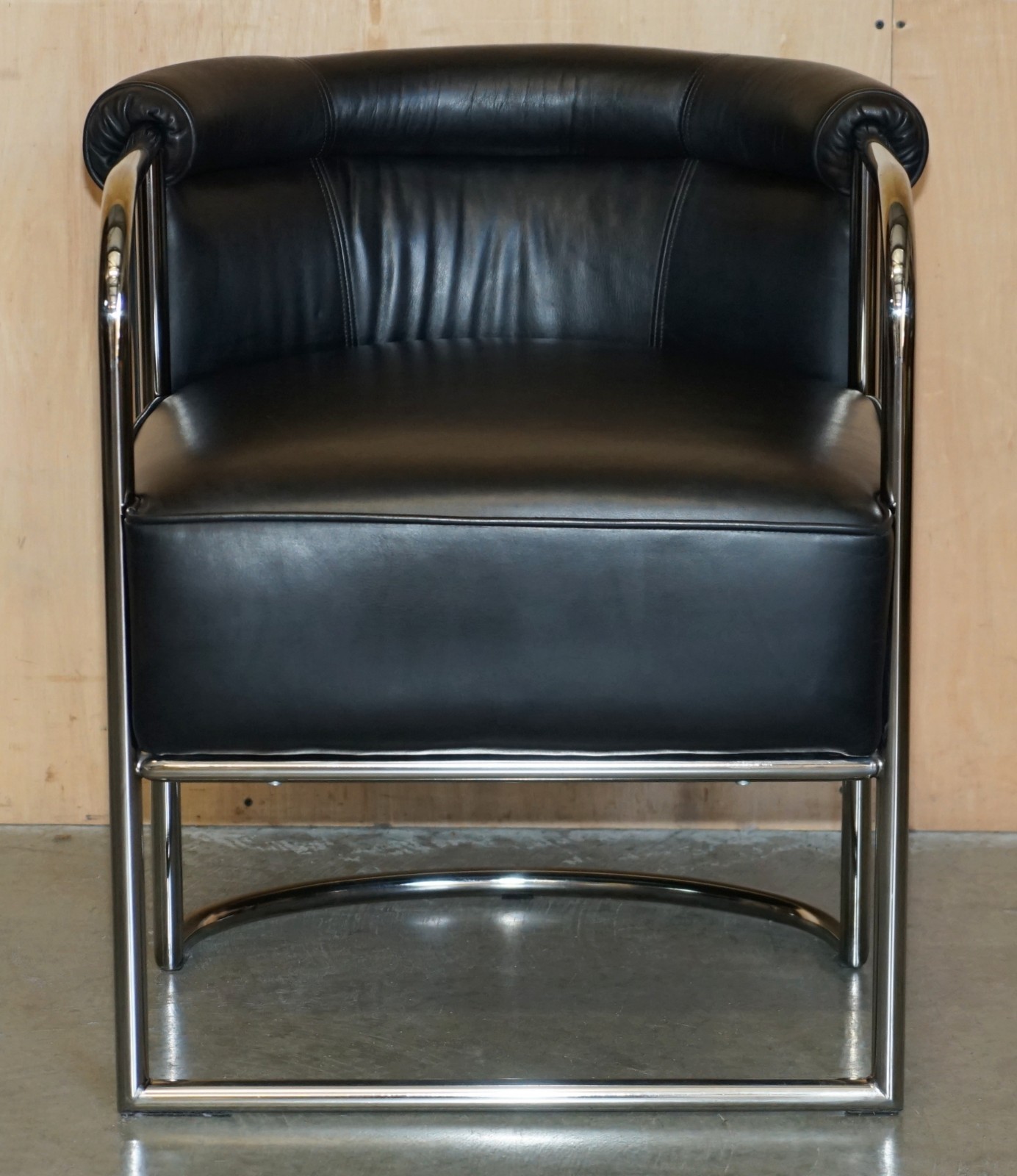 MODERNIST-PAIR-OF-RALPH-LAUREN-DESIGNER-BLACK-LEATHER-TUBULAR-CHROME-ARMCHAIRS-205810220322-18