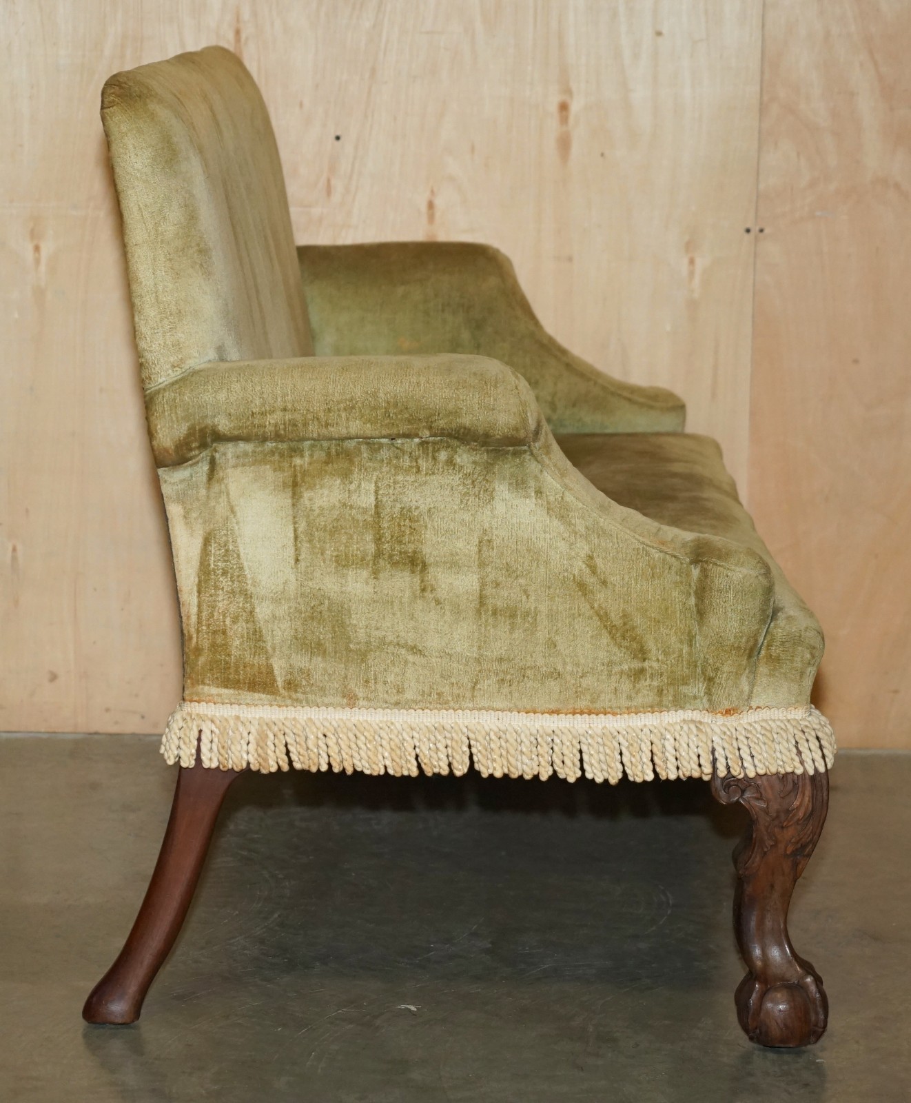 FINE-ANTIQUE-GEORGE-III-CIRCA-1780-HAND-CARVED-SETTEE-SOFA-WITH-CLAW-BALL-LEGS-177527236193-12