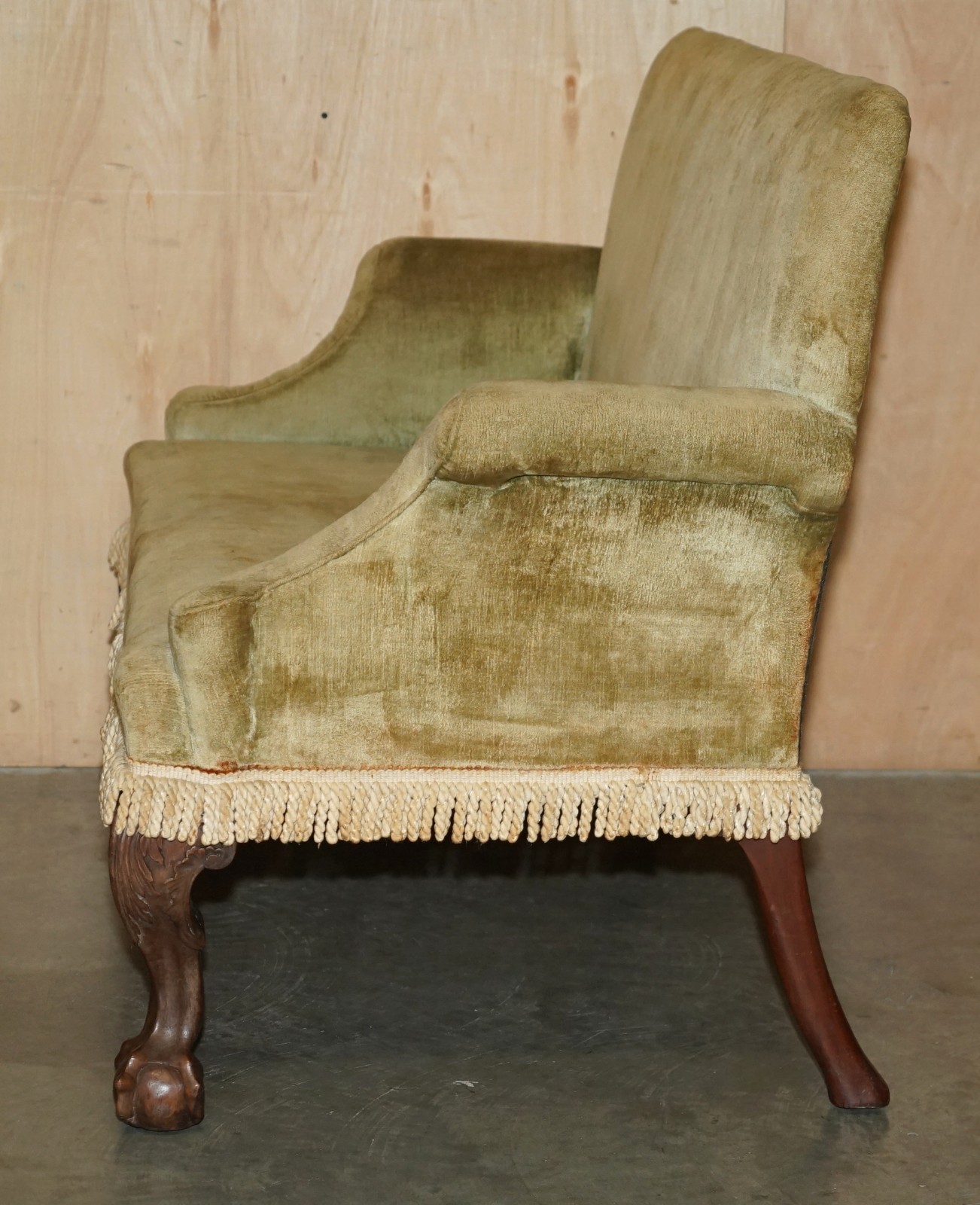 FINE-ANTIQUE-GEORGE-III-CIRCA-1780-HAND-CARVED-SETTEE-SOFA-WITH-CLAW-BALL-LEGS-177527236193-16