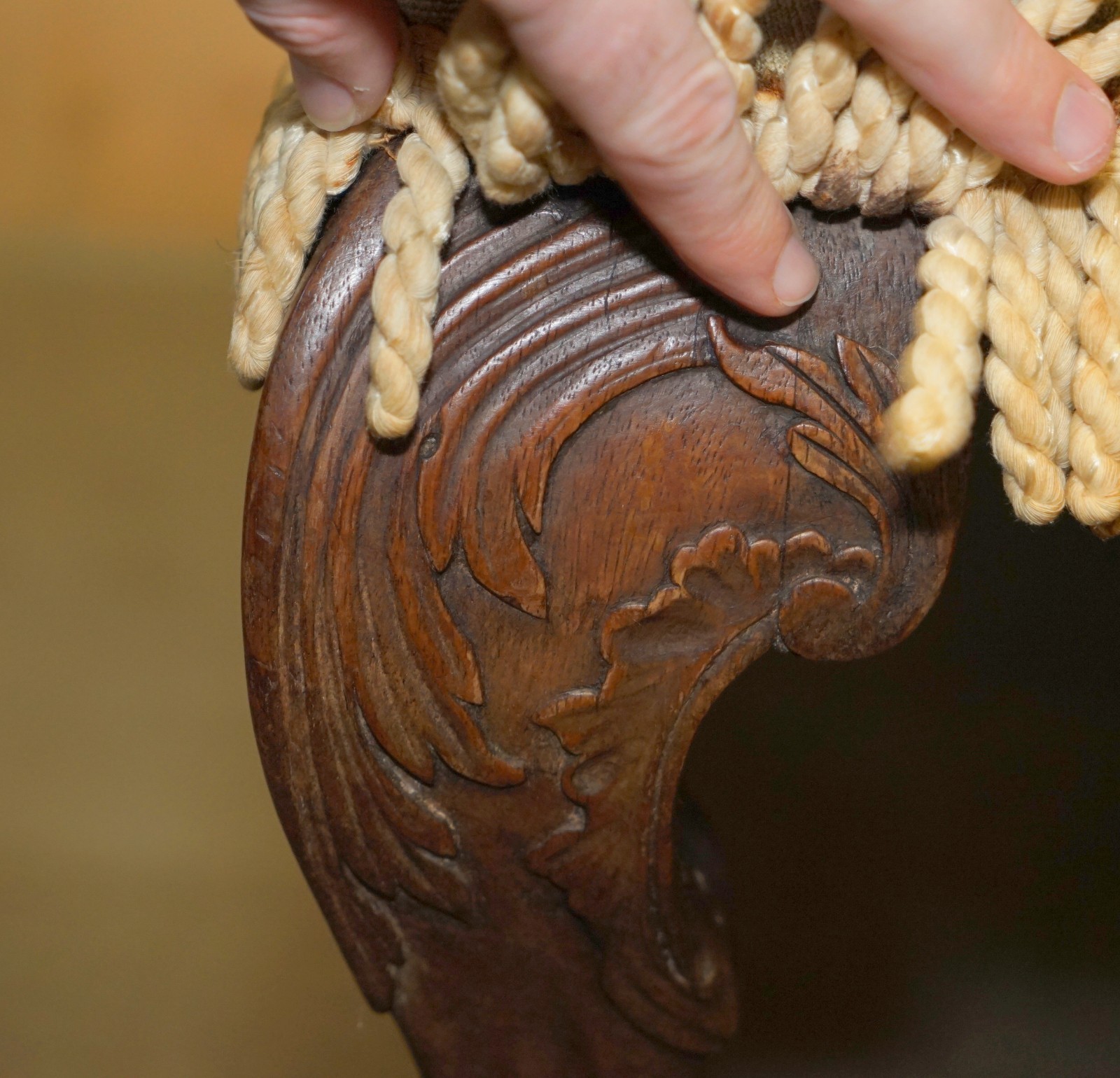 FINE-ANTIQUE-GEORGE-III-CIRCA-1780-HAND-CARVED-SETTEE-SOFA-WITH-CLAW-BALL-LEGS-177527236193-17