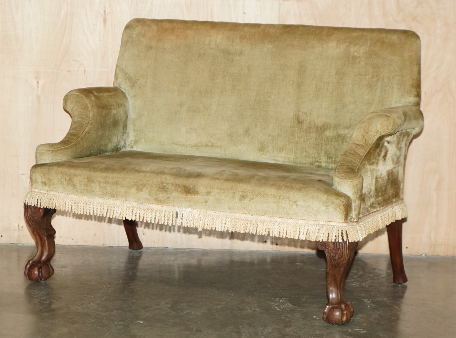 FINE-ANTIQUE-GEORGE-III-CIRCA-1780-HAND-CARVED-SETTEE-SOFA-WITH-CLAW-BALL-LEGS-177527236193-2