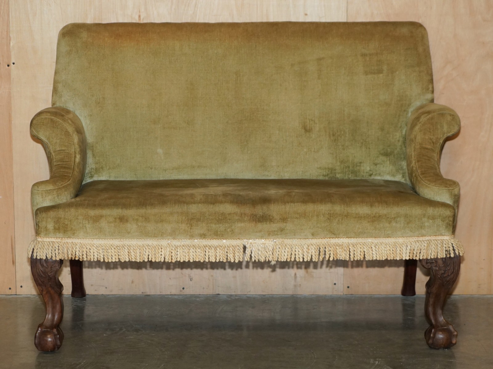 FINE-ANTIQUE-GEORGE-III-CIRCA-1780-HAND-CARVED-SETTEE-SOFA-WITH-CLAW-BALL-LEGS-177527236193-3