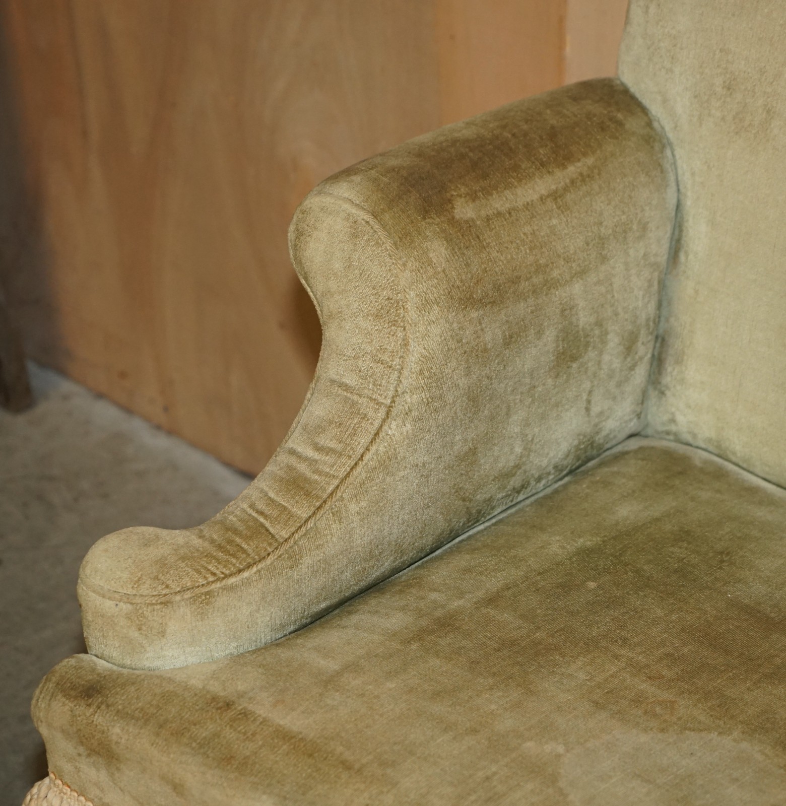 FINE-ANTIQUE-GEORGE-III-CIRCA-1780-HAND-CARVED-SETTEE-SOFA-WITH-CLAW-BALL-LEGS-177527236193-6