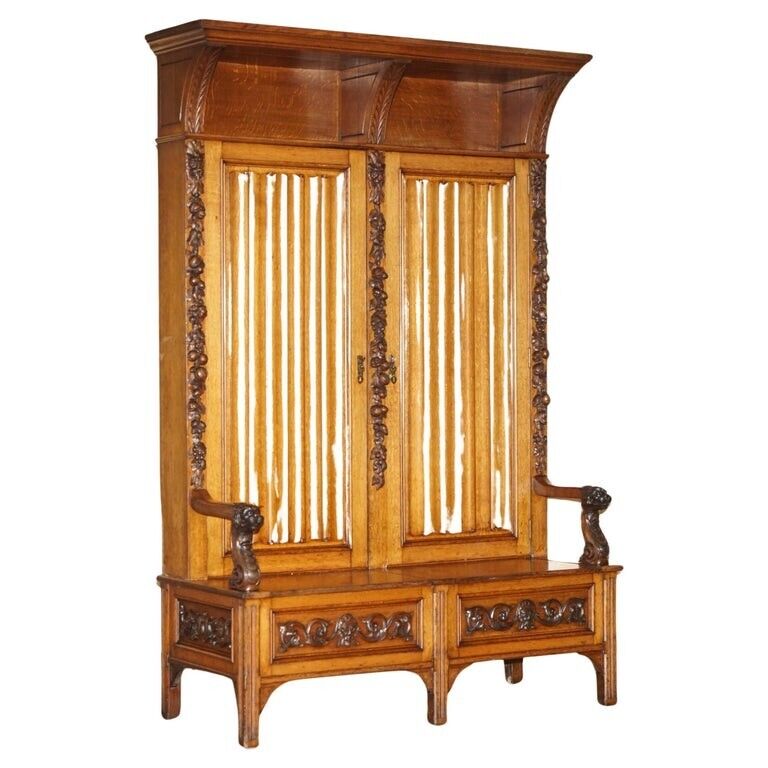 FINEST QUALITY HAMPTON & SON'S ANTIQUE VICTORIAN WALNUT HAND CARVED BACON SETTLE