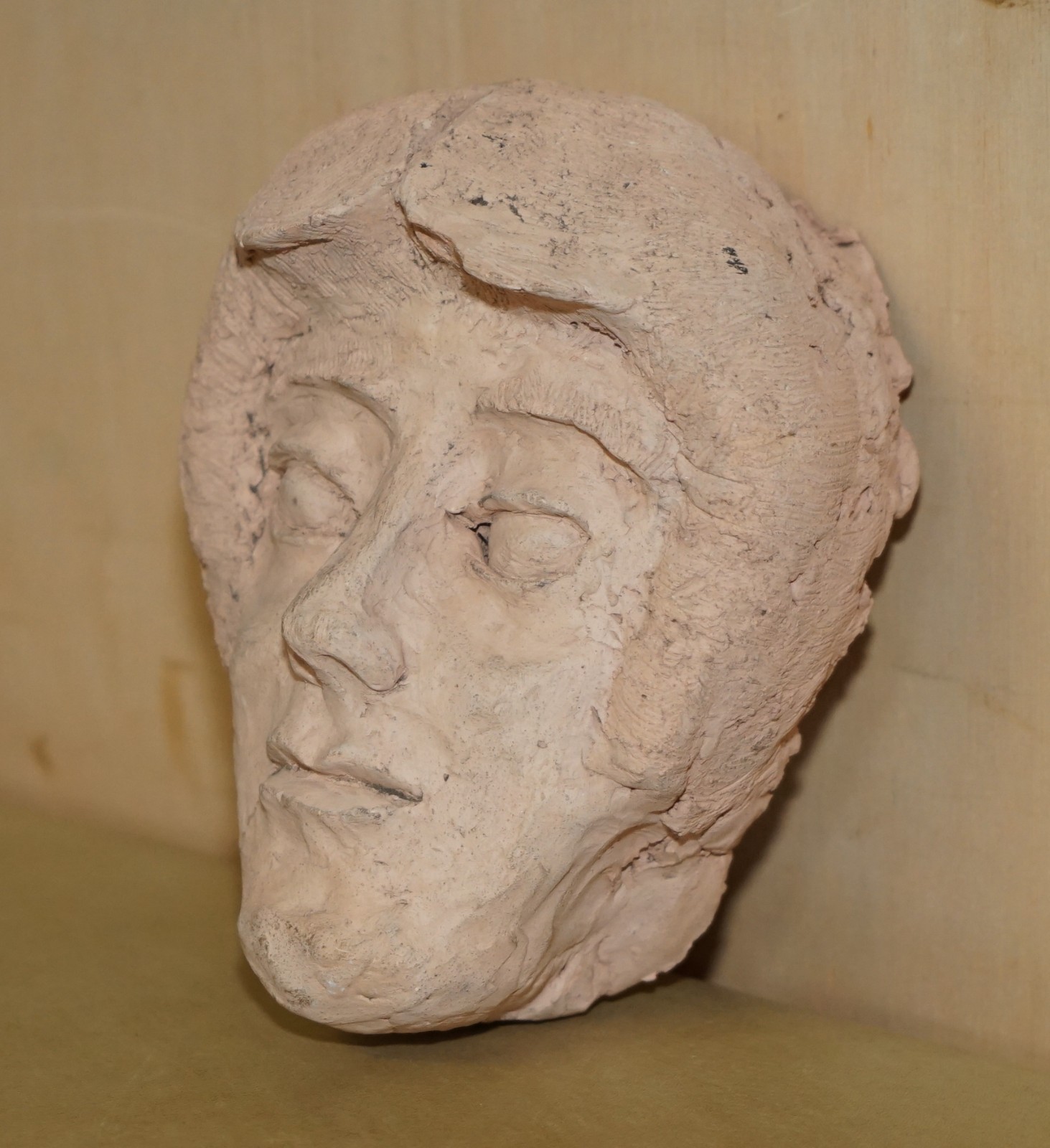 VINTAGE-HAND-MADE-CLAY-TERRACOTTO-COLOUR-SCULPTURE-OF-A-FACE-MASK-177496223353-3